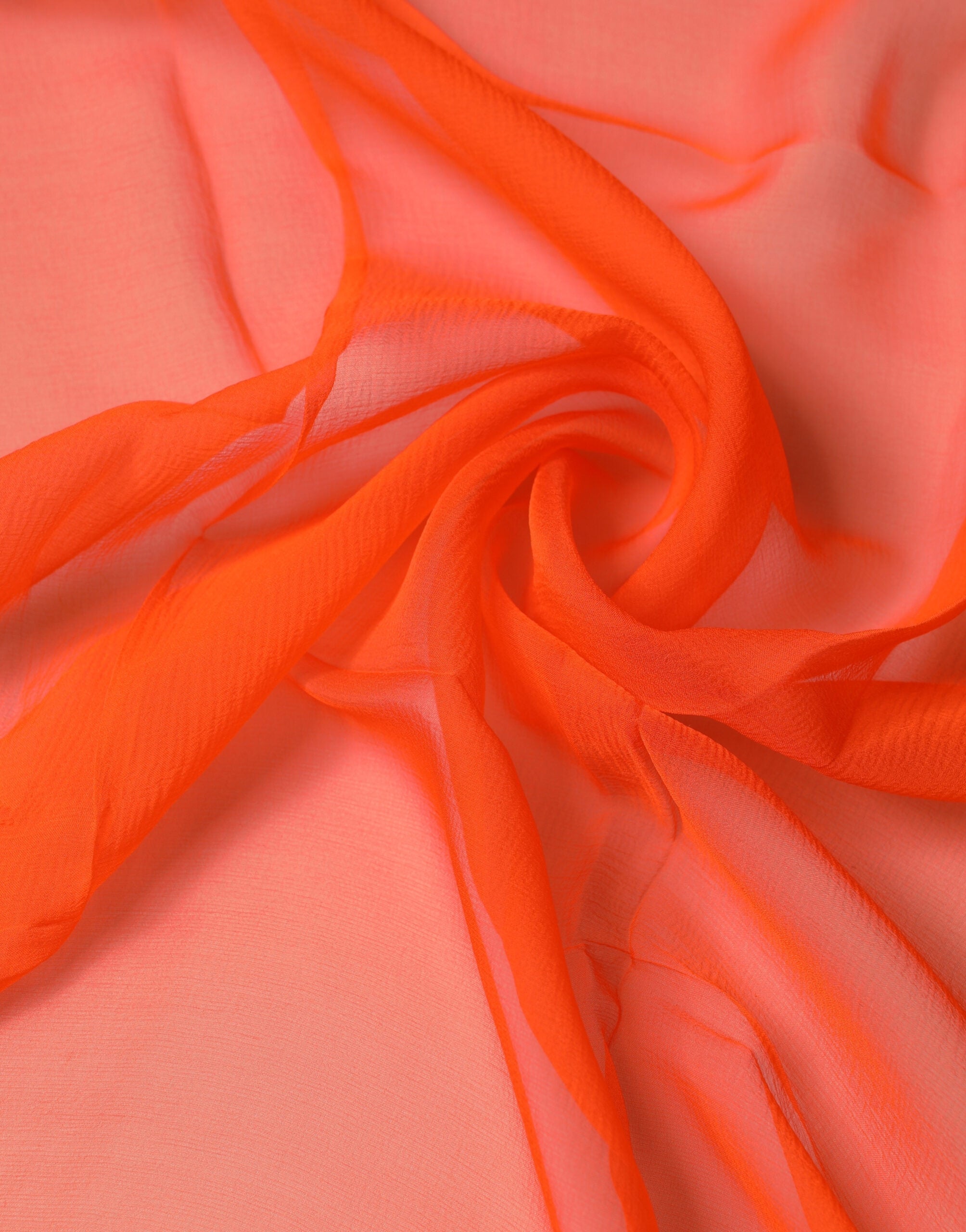 Zářivě červená hedvábná šála/foulard 132cm x 98cm