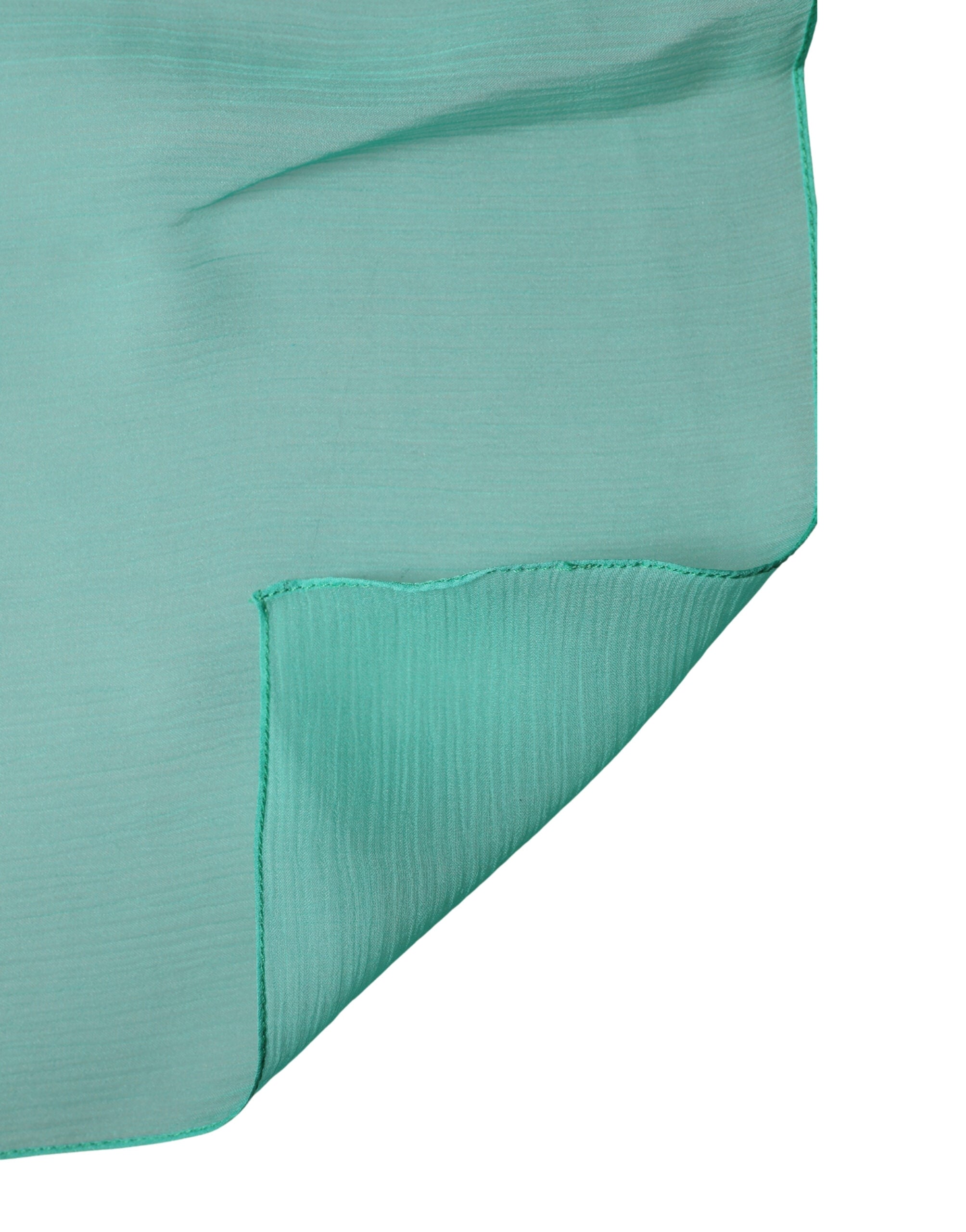 Světle zelený hedvábný nákrčník foulard 131cm x 126.5cm šátek
