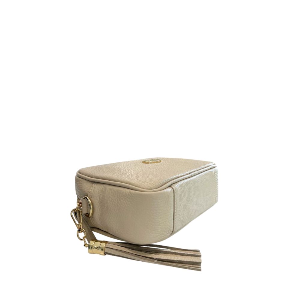Béžová crossbody kabelka z hovězí kůže