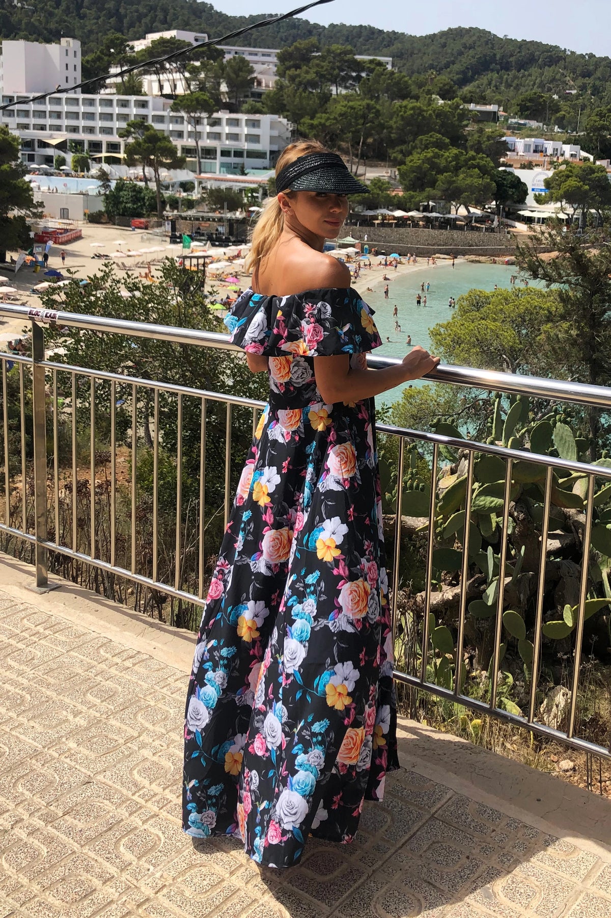 Long dress with frill – Black + Colorful Flowers