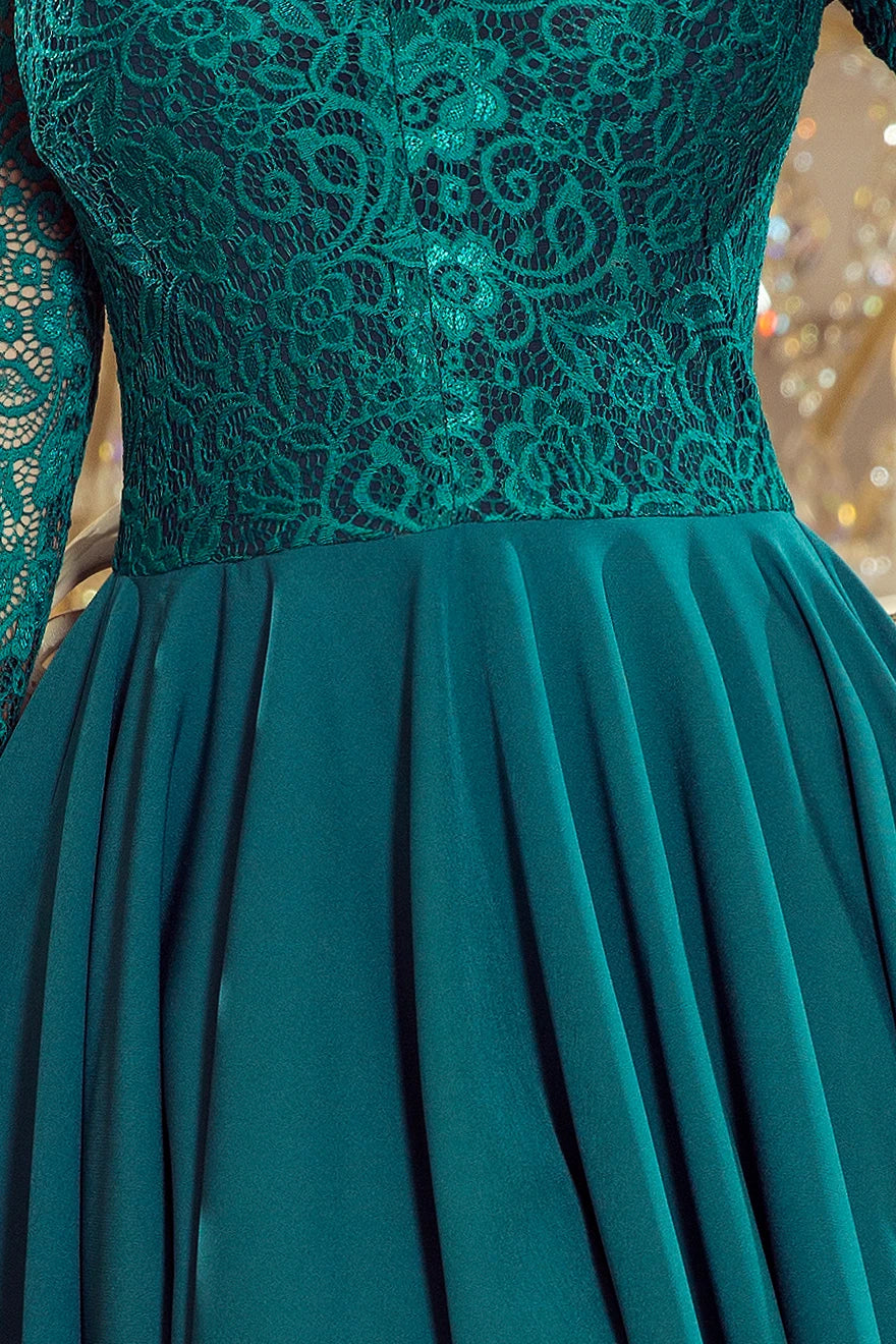 NICOLLE – dress with longer back with lace neckline – Green