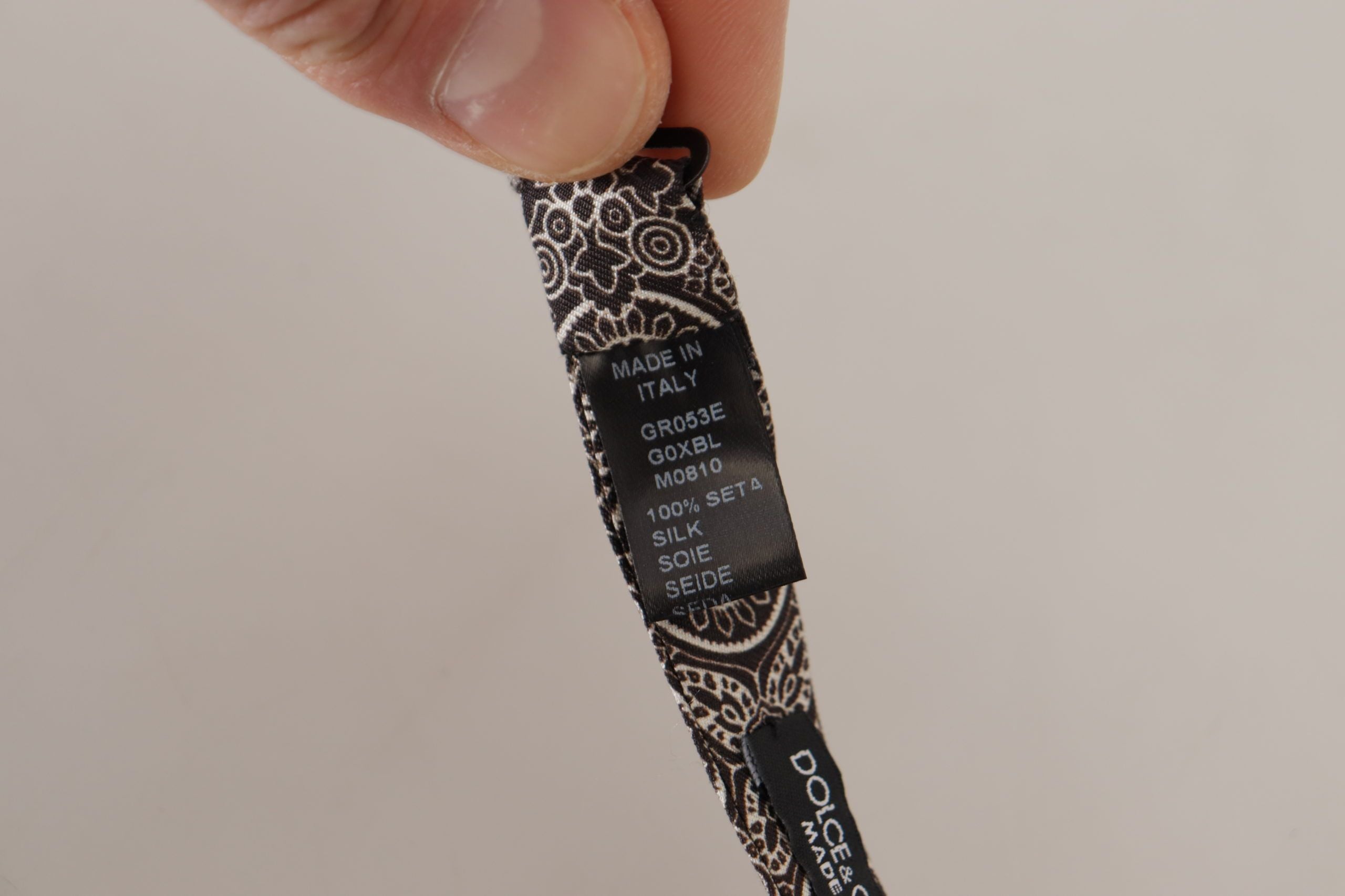 Černobílá kravata Papillon s nastavitelným výstřihem ze 100% hedvábí