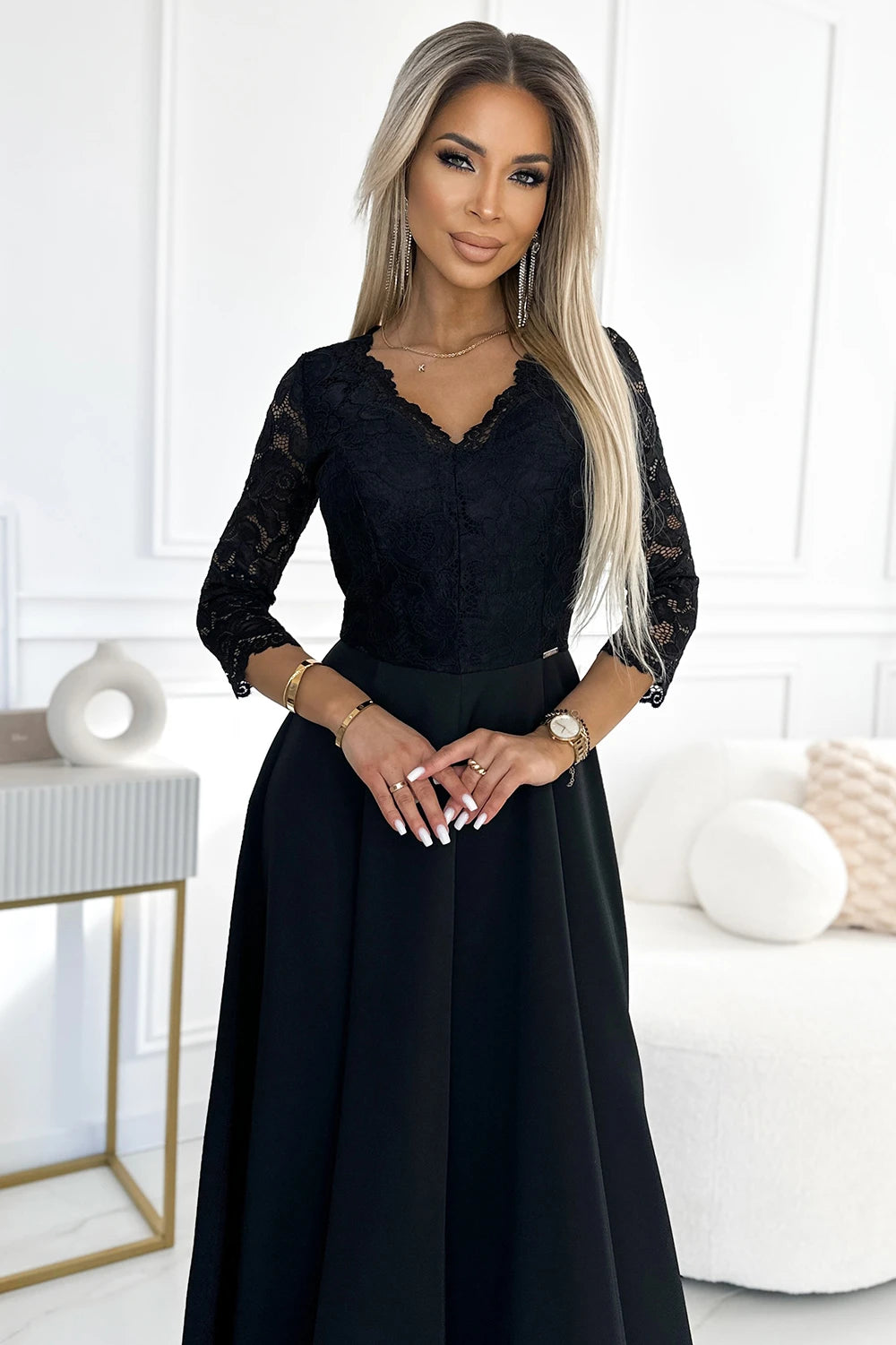 AMBER lace, elegant long dress with a neckline and leg slit – Black