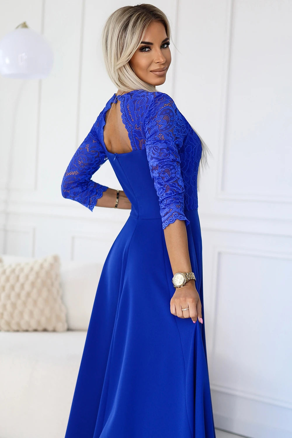 AMBER elegant lace long dress with a neckline – Royal Blue