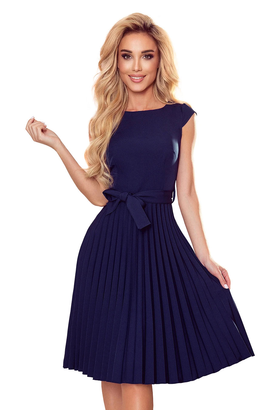 LILA Pleated dress with short sleeves – Dark Blue