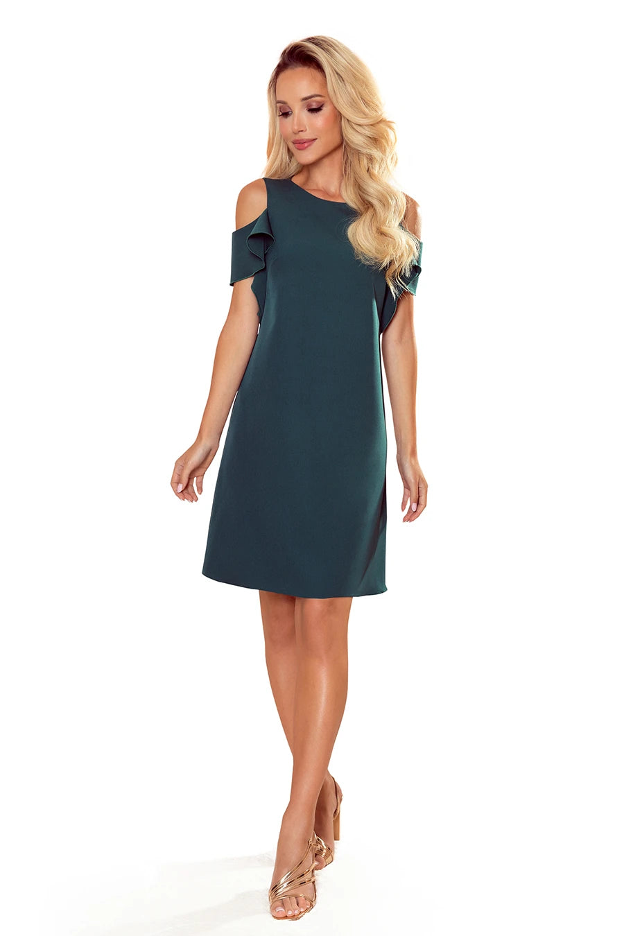 A trapezoidal dress with frills on the shoulders – Green