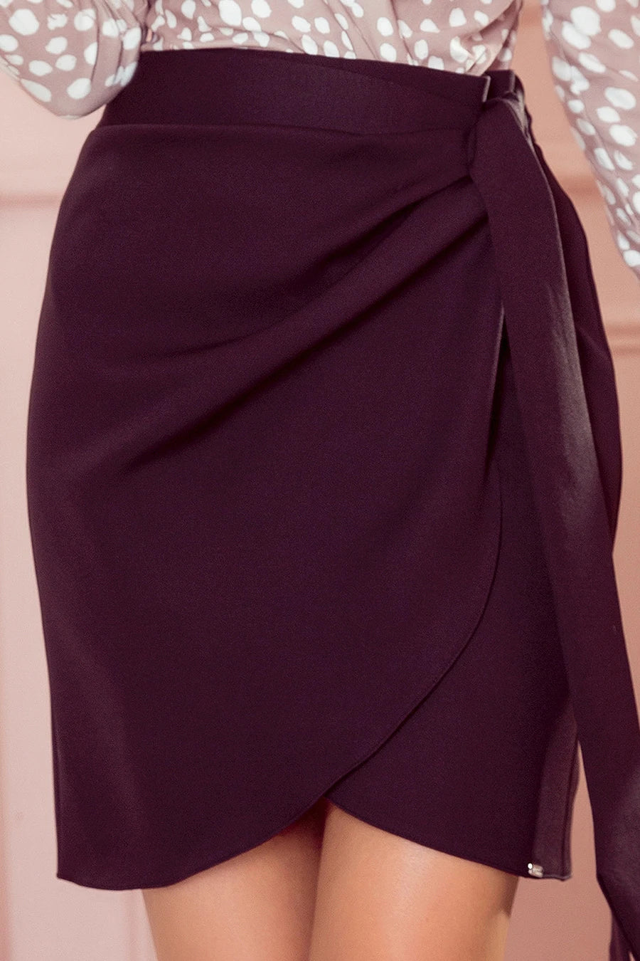 Skirt with a binding on the side – Black
