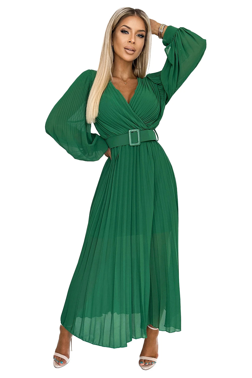 KLARA pleated dress with a belt and a neckline – Green