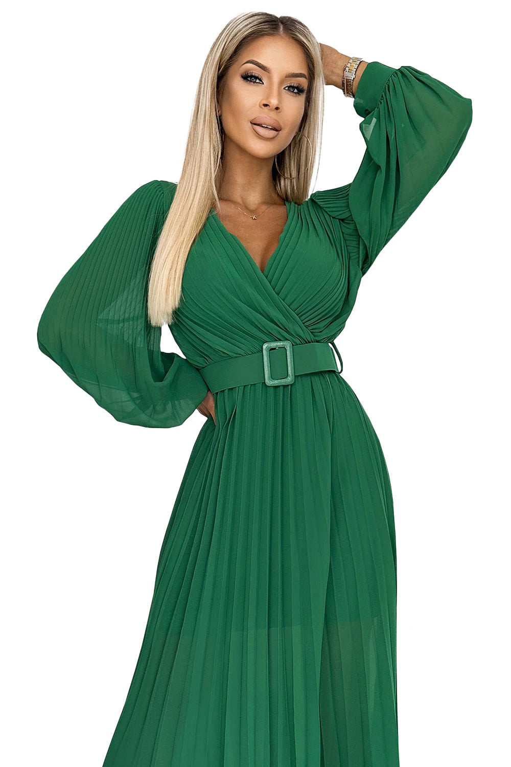 KLARA pleated dress with a belt and a neckline – Green