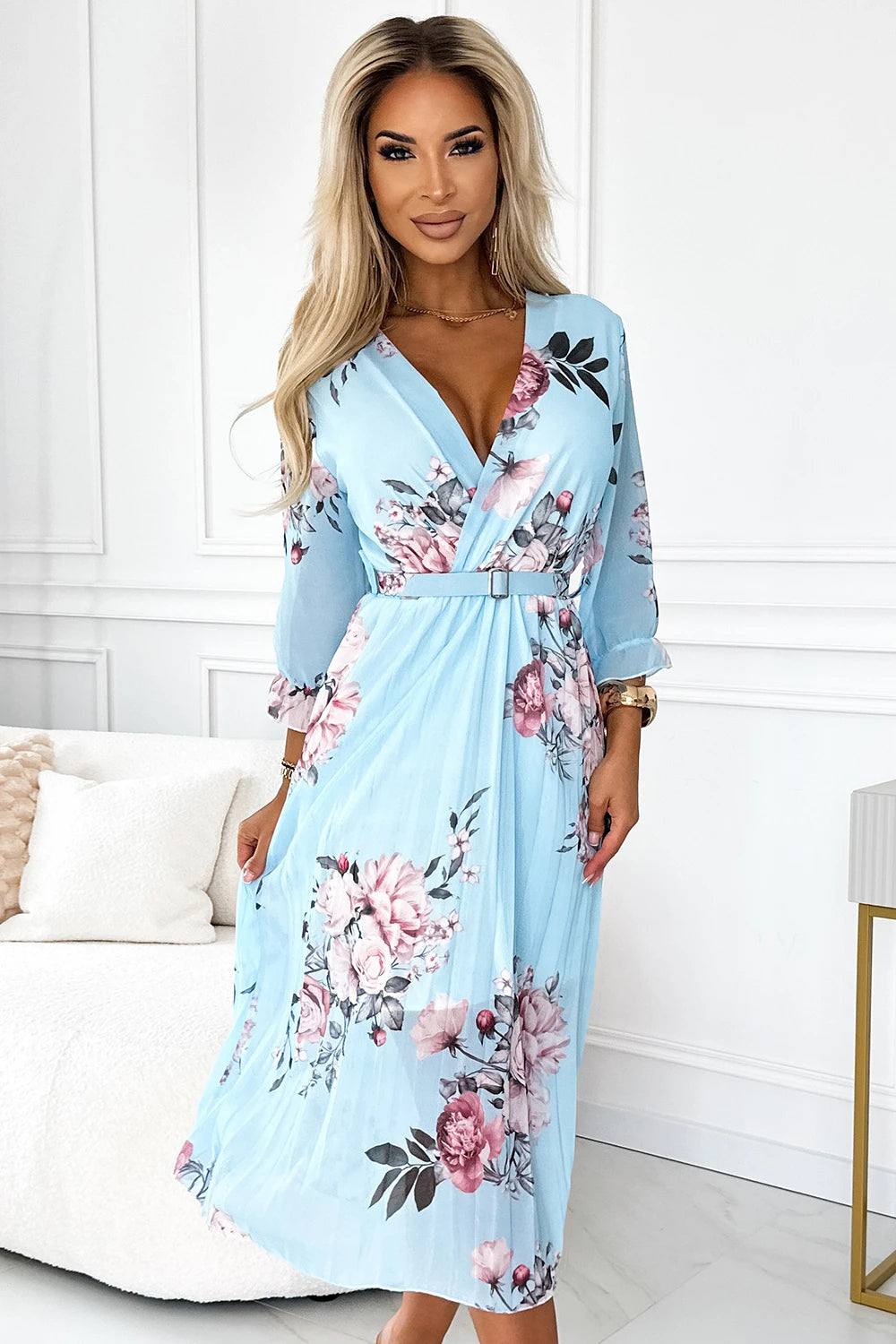 YUNA Pleated midi dress with a neckline and a belt – Roses On A Blue Background