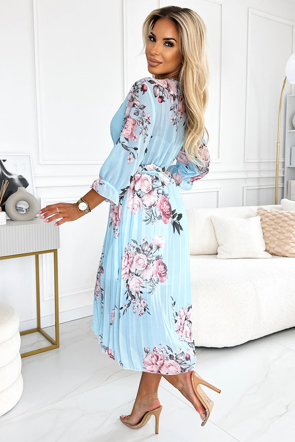 YUNA Pleated midi dress with a neckline and a belt – Roses On A Blue Background