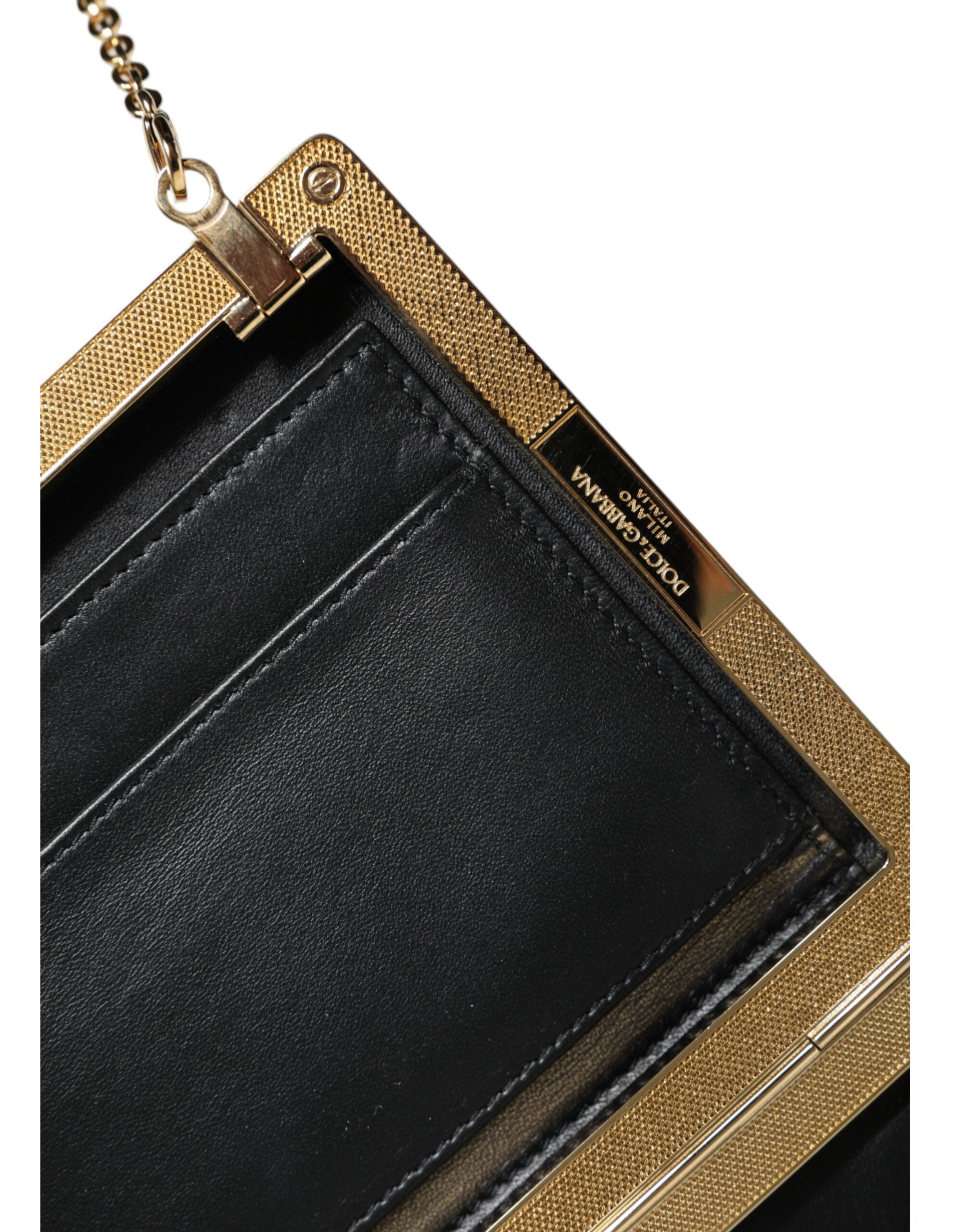 Hnědá kožená mini crossbody kabelka se zlatým rámem