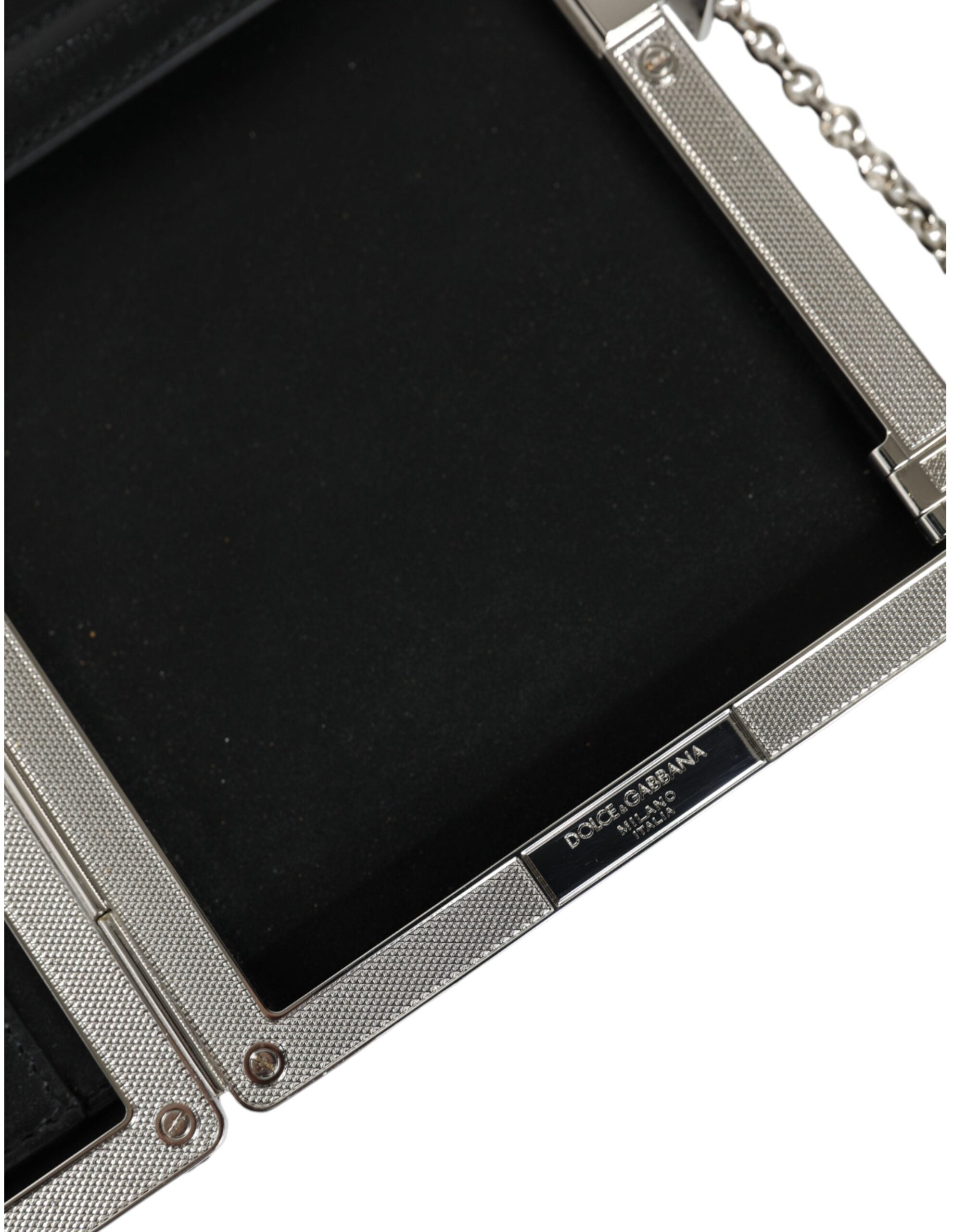 Černá kožená mini kabelka crossbody se stříbrným rámem