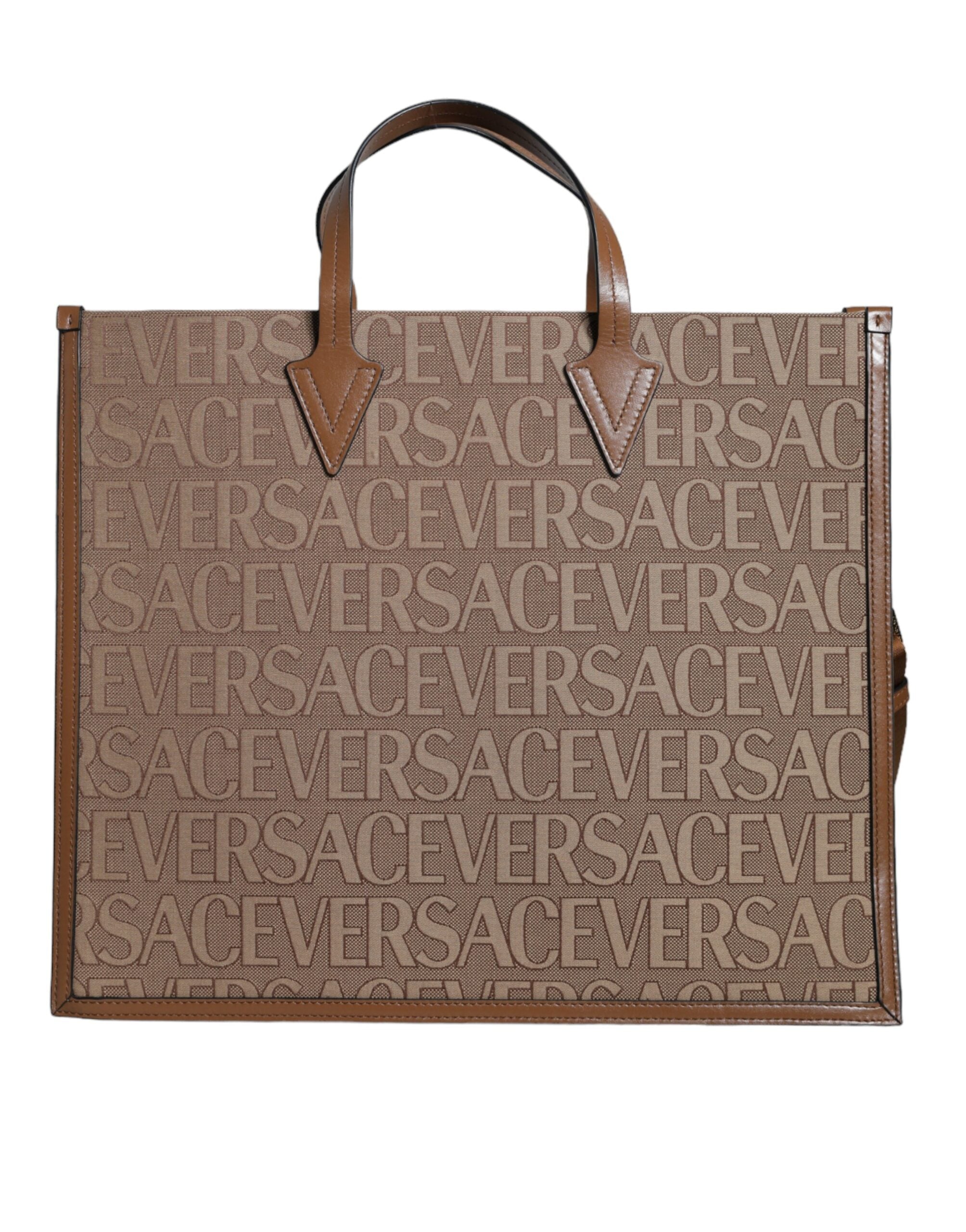 Hnědá kožená žakárová crossbody taška s logem nahoře