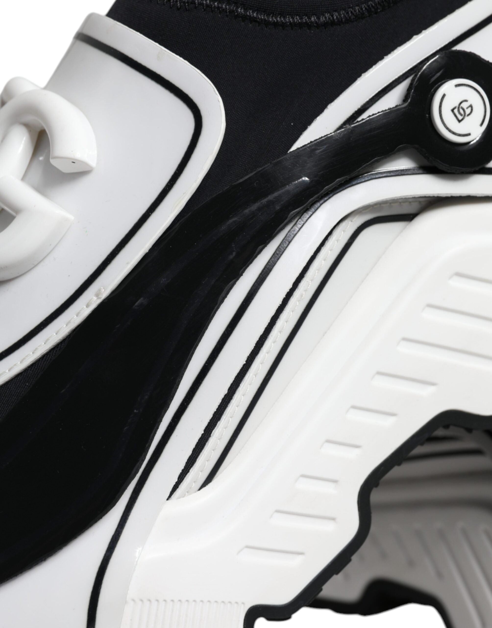 Bílé černé tenisky Daymaster s logem