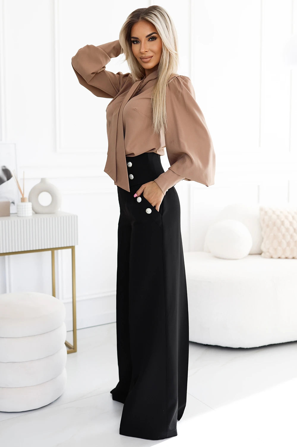 Elegant wide pants with high waist and golden buttons – Black
