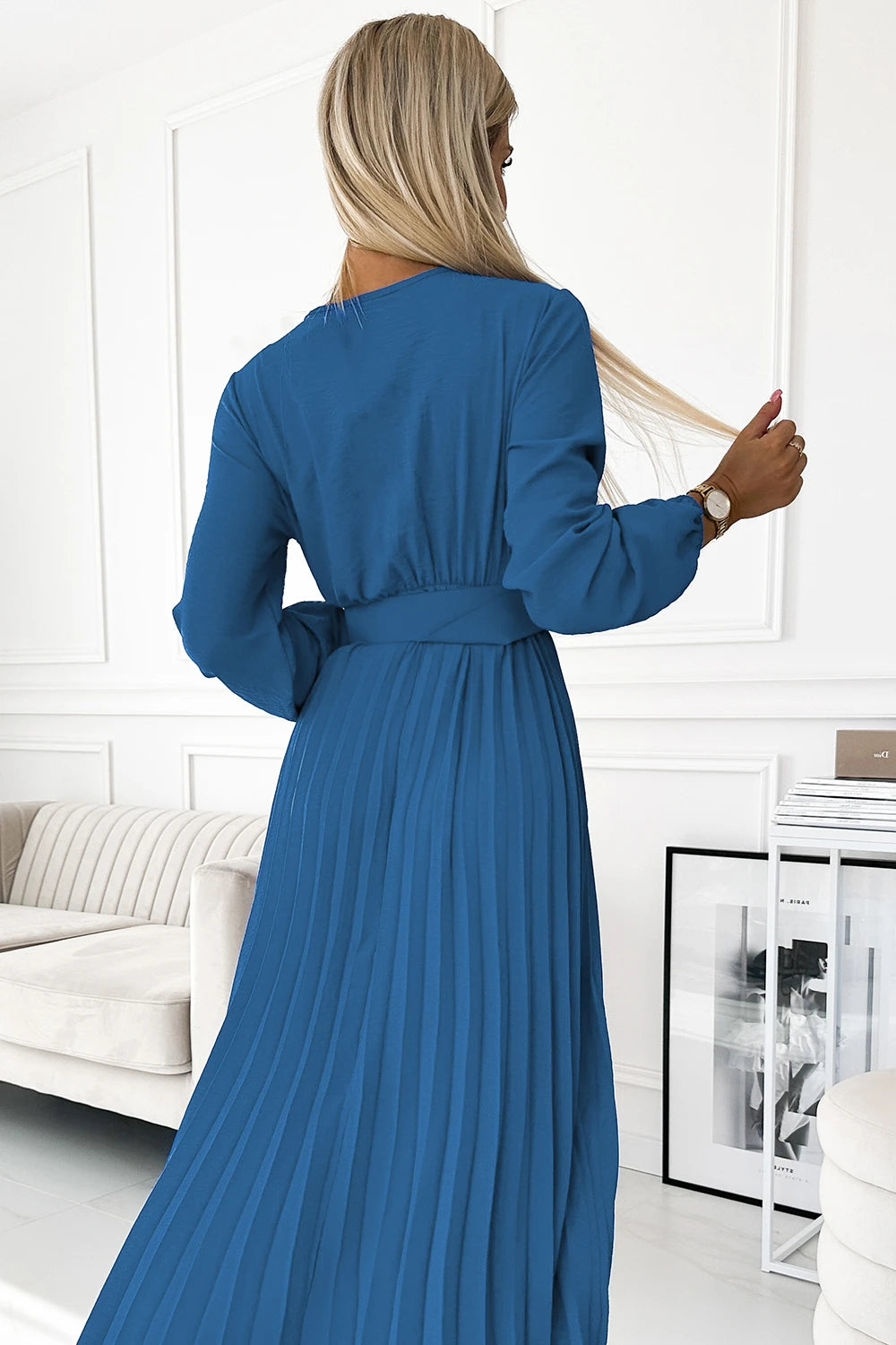 VIVIANA Pleated midi dress with a neckline, long sleeves and a wide belt – JEANS