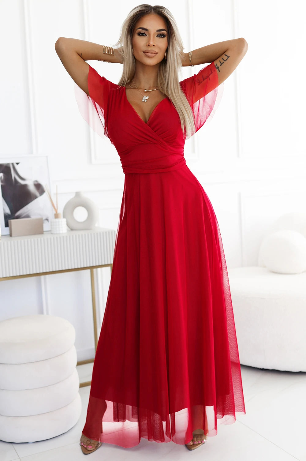 NASTIA Long dress with a neckline and short sleeves – Red