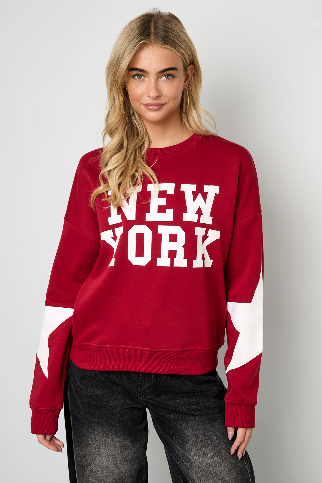 New York sweater with star
