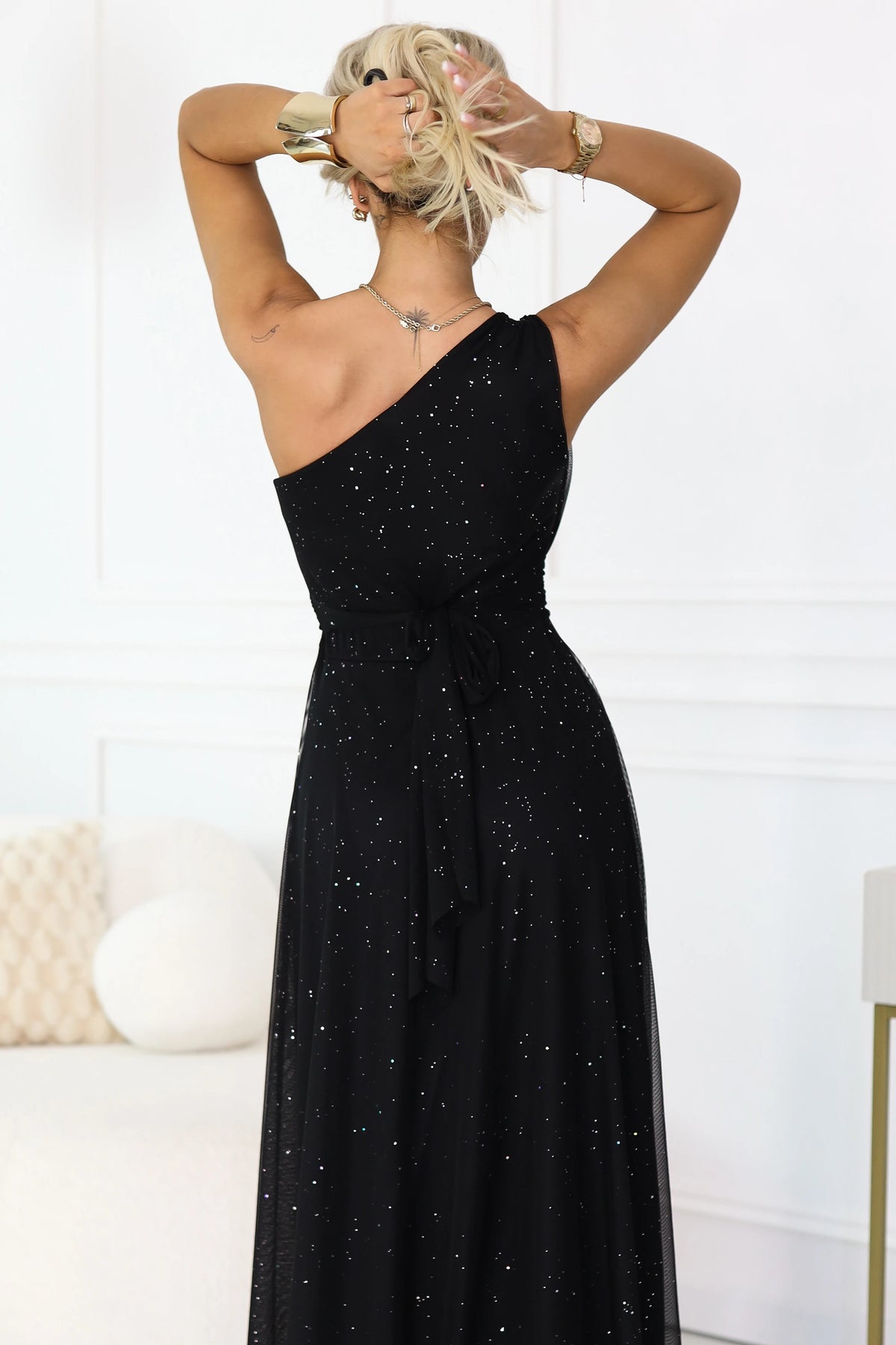 Long, shiny, one-shoulder evening dress – Classic Black