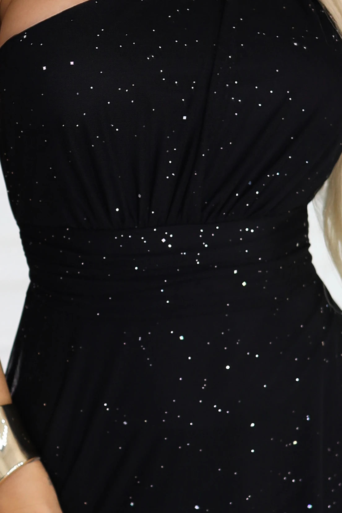 Long, shiny, one-shoulder evening dress – Classic Black