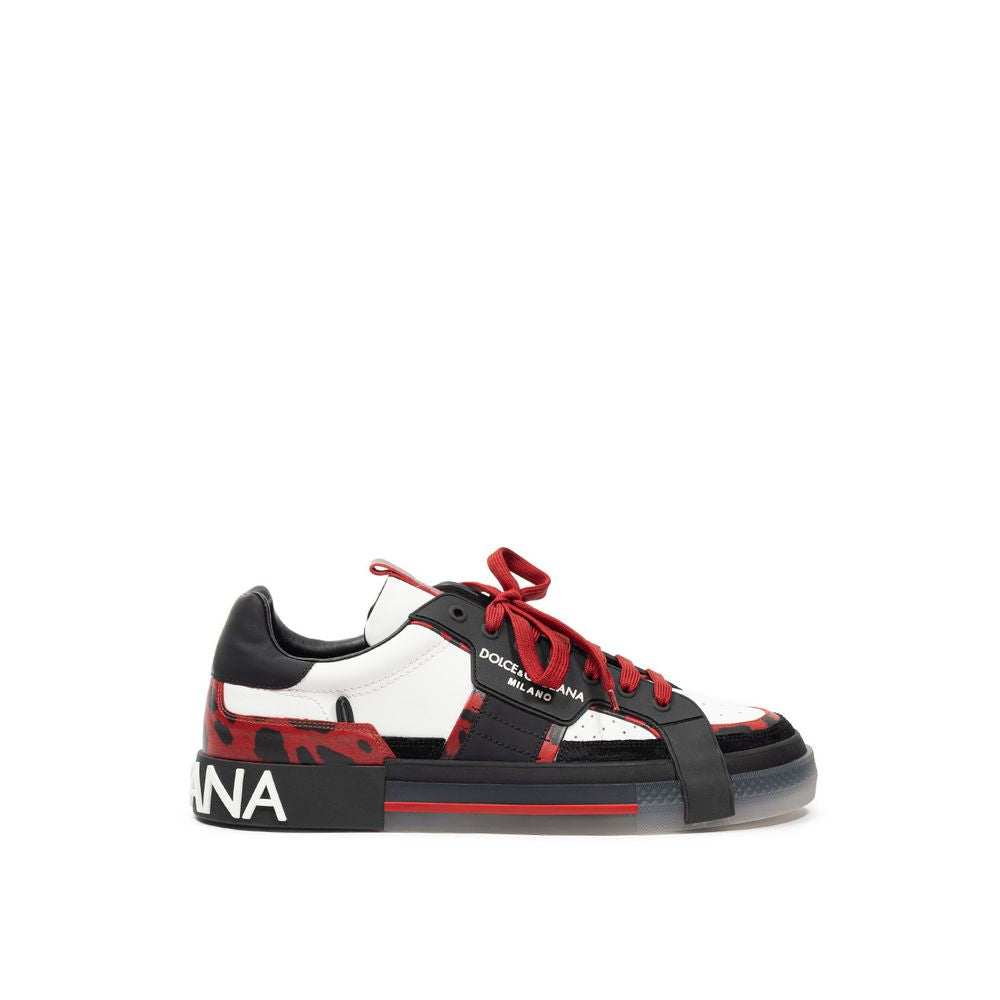 Černobílé kožené tenisky