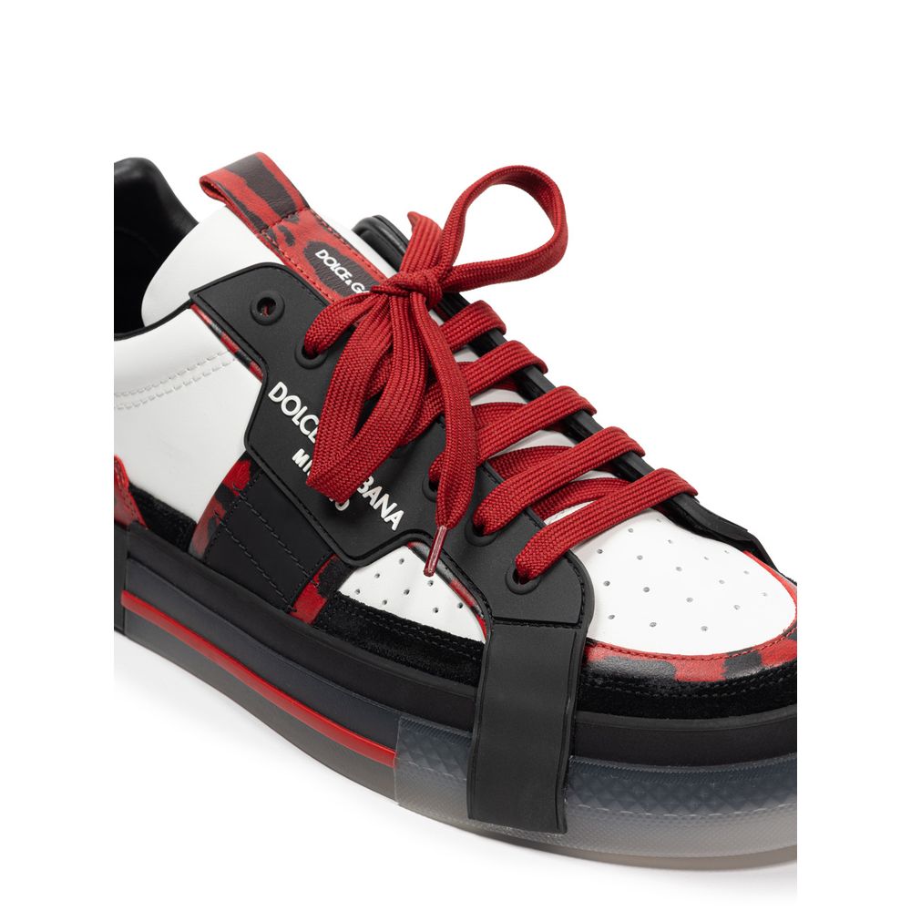 Černobílé kožené tenisky