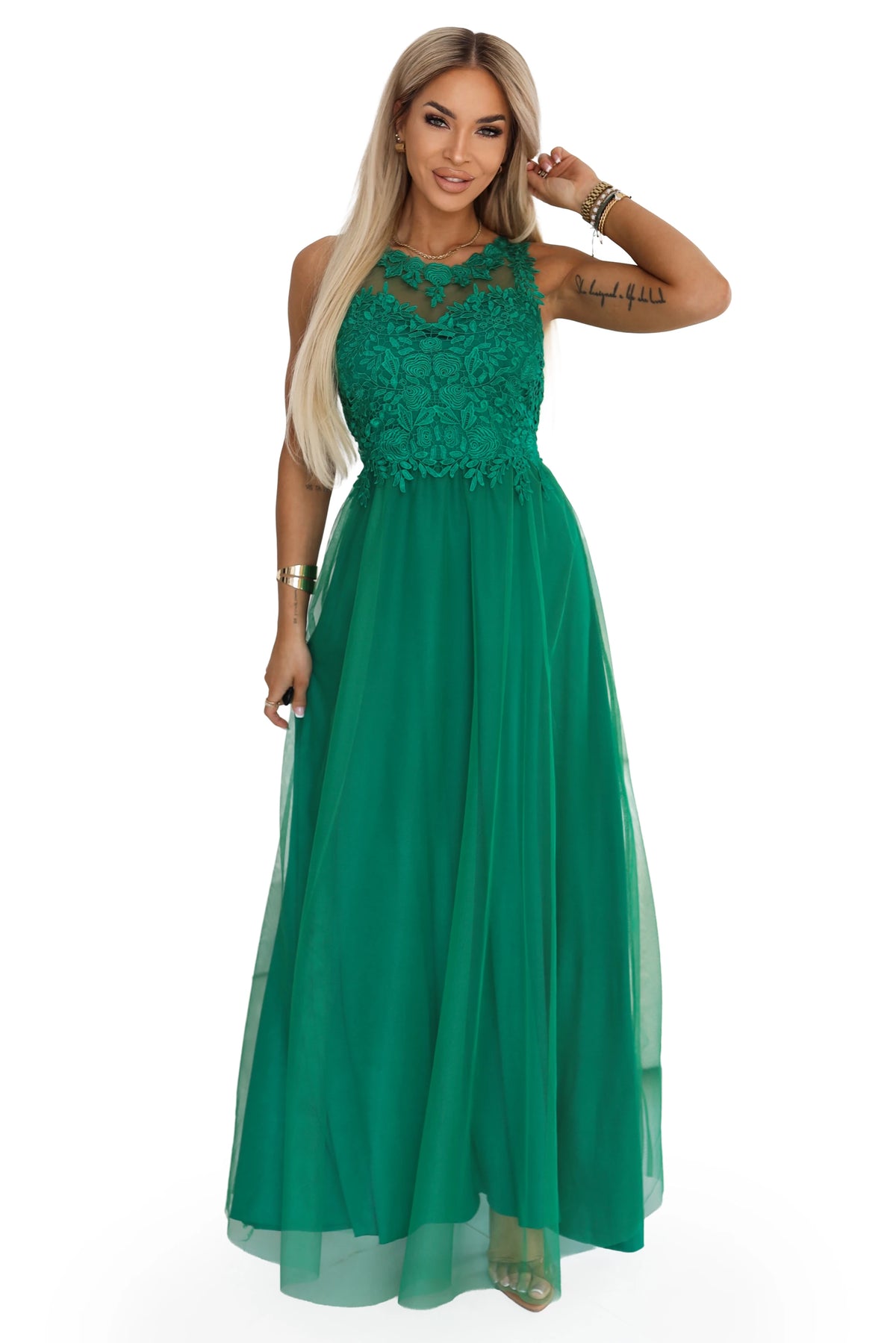 Romantic maxi wedding dress with embroidered lace and tulle – Green