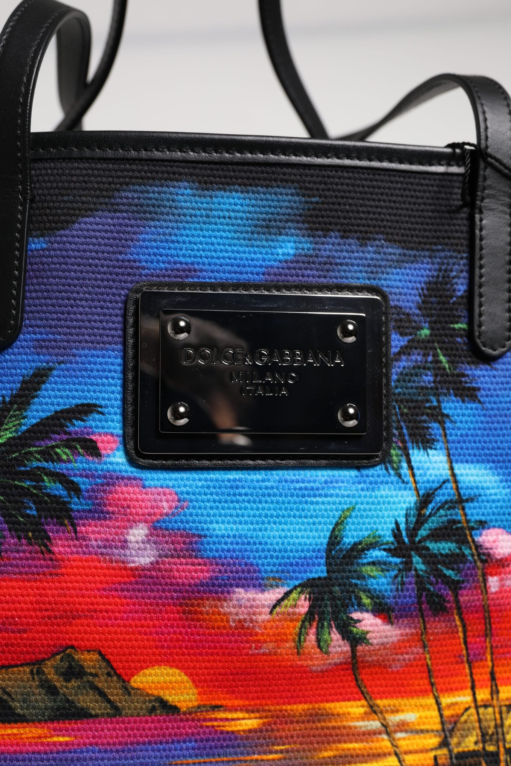 Nákupní taška s vícebarevným grafickým potiskem a horním uchem