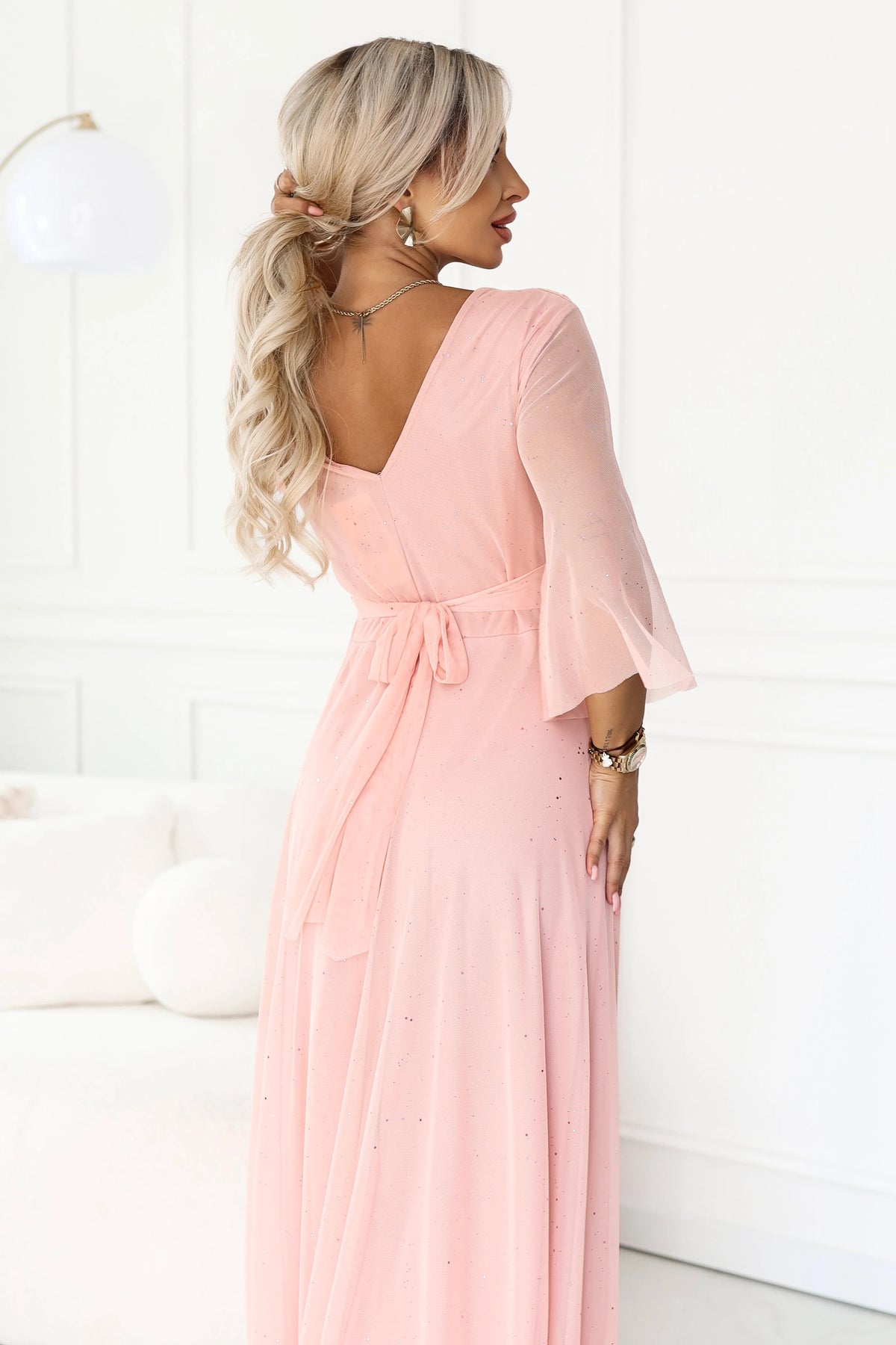SOLENNE Long shimmering dress with neckline and sleeve – Peach