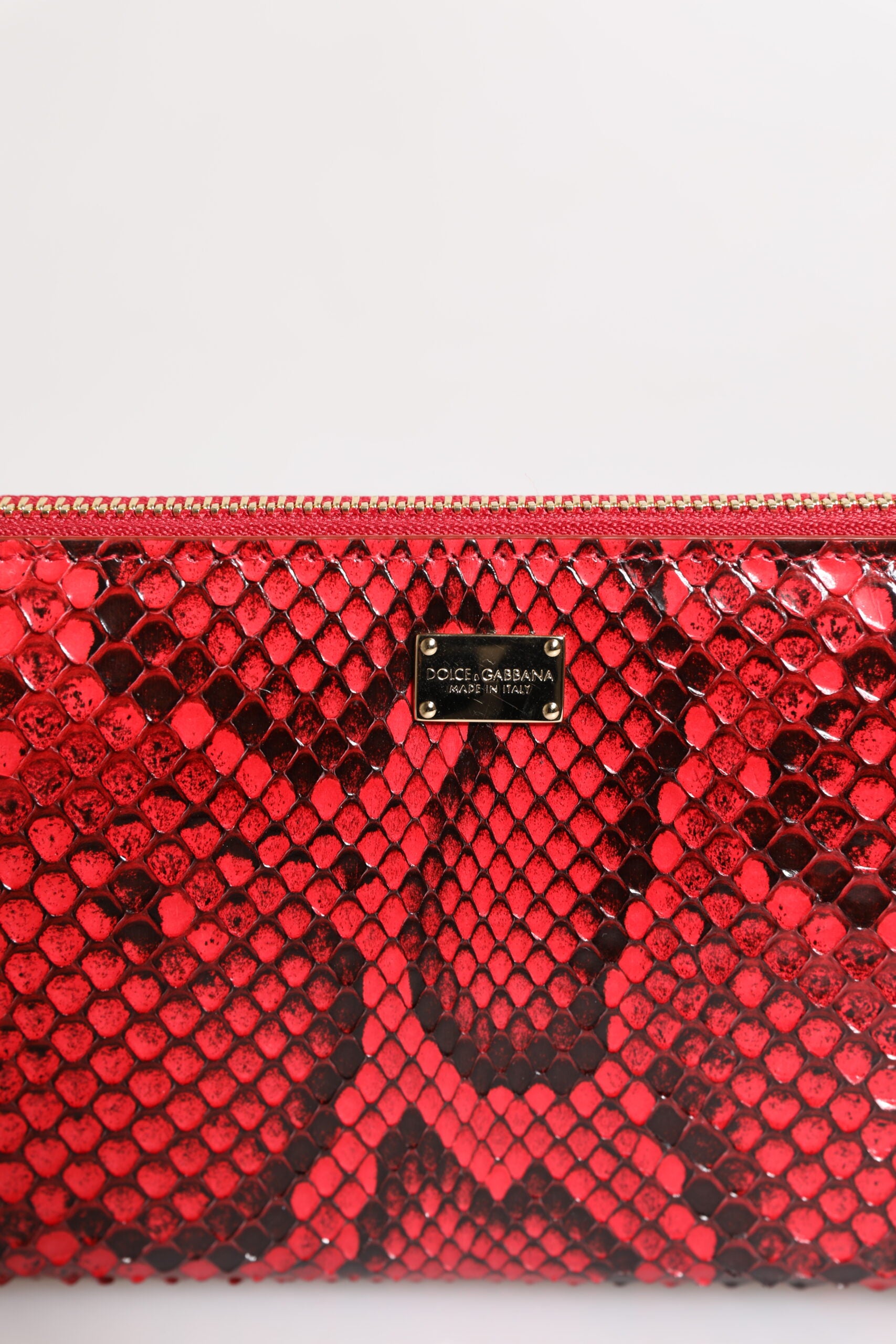 Červená exotická kožená peněženka Continental Clutch s zipem
