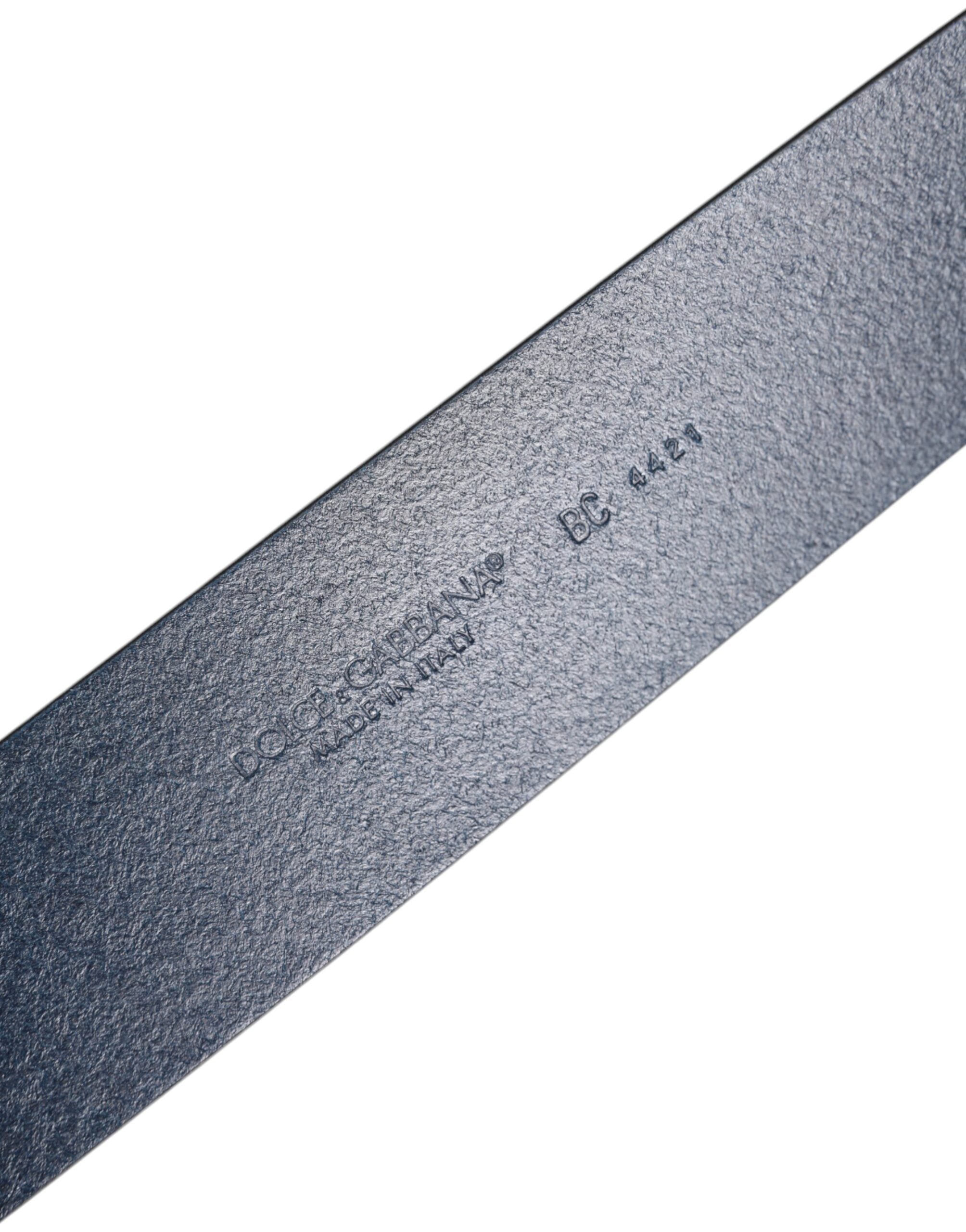 Modrý telecí kožený opasek s kovovou přezkou