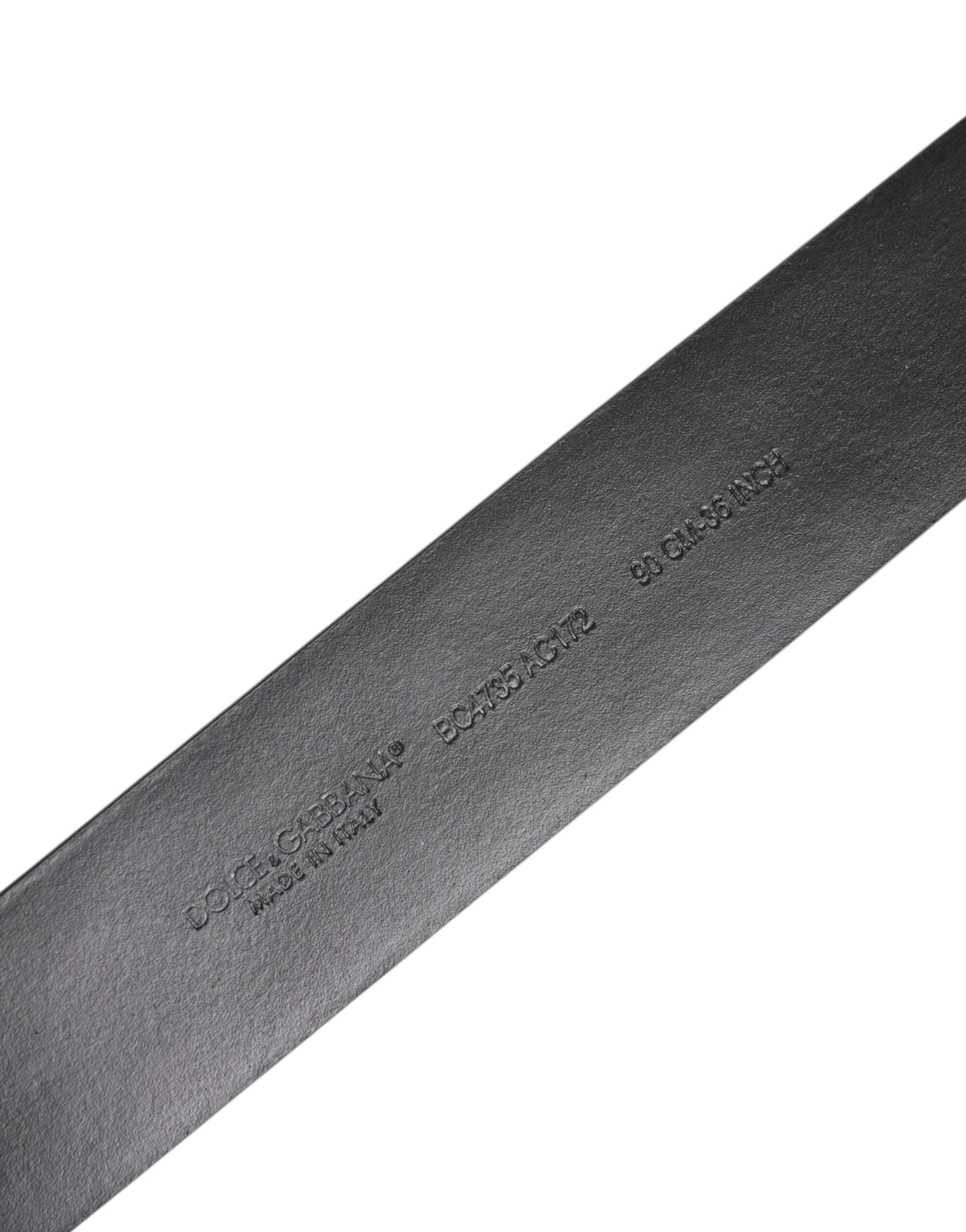 Černý telecí kožený opasek se stříbrnou přezkou