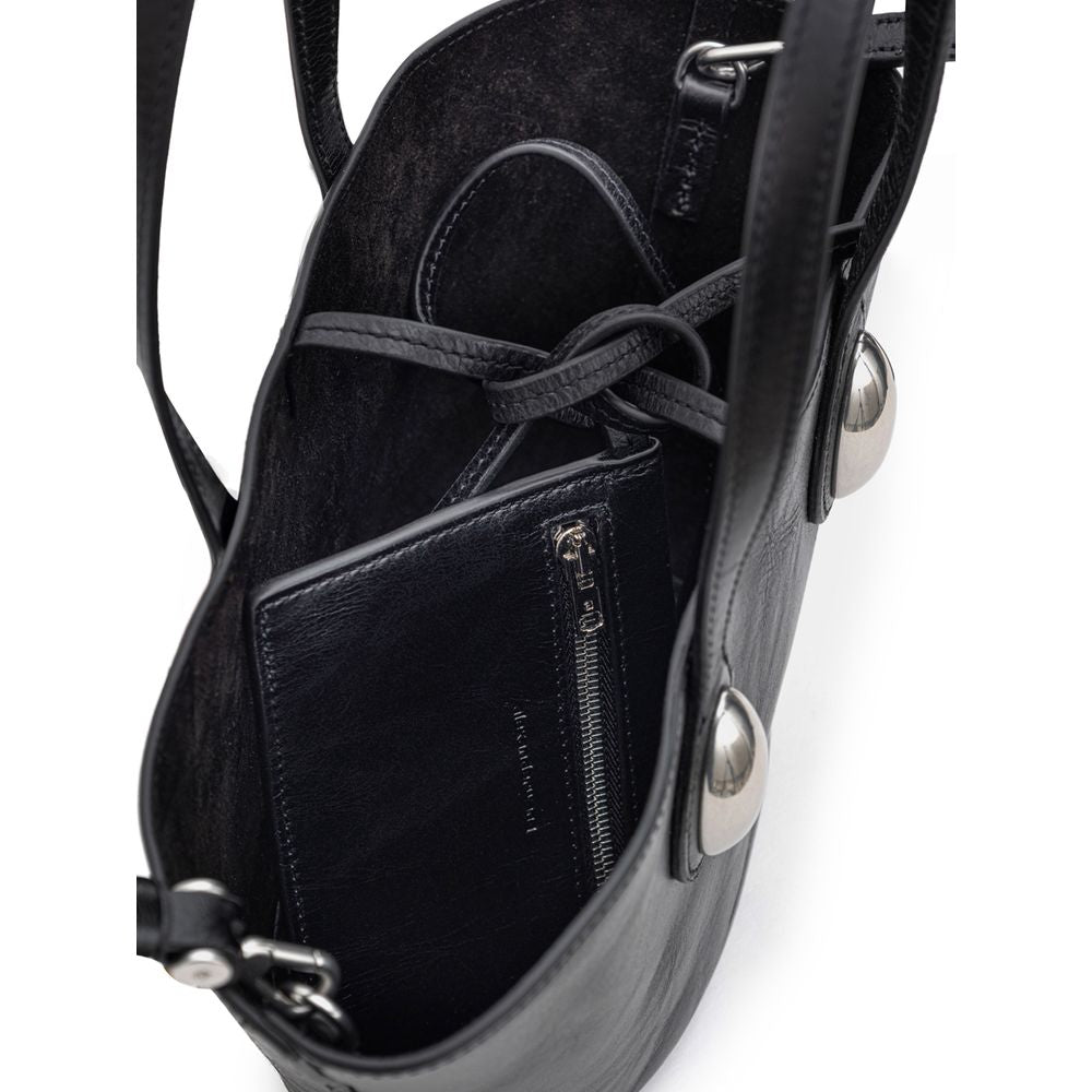 Černá kožená taška přes rameno