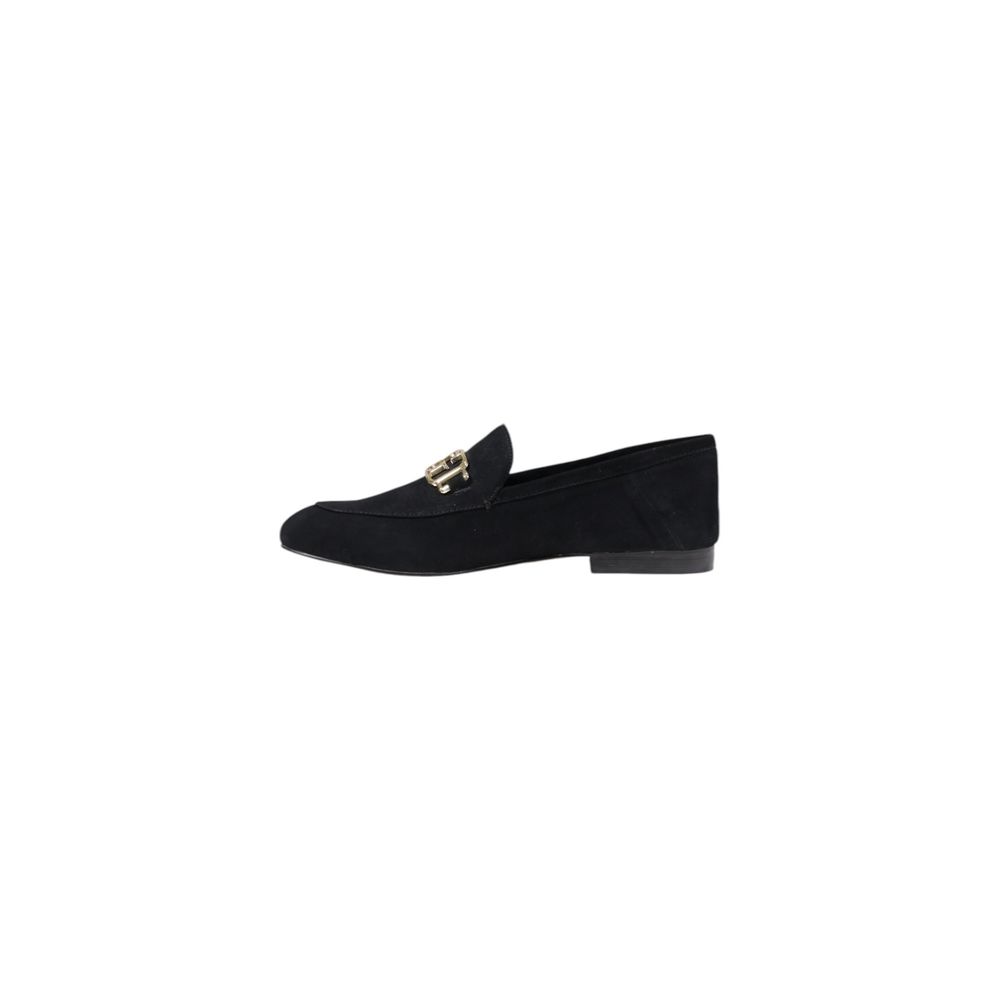 Black Leather Platform Pumps