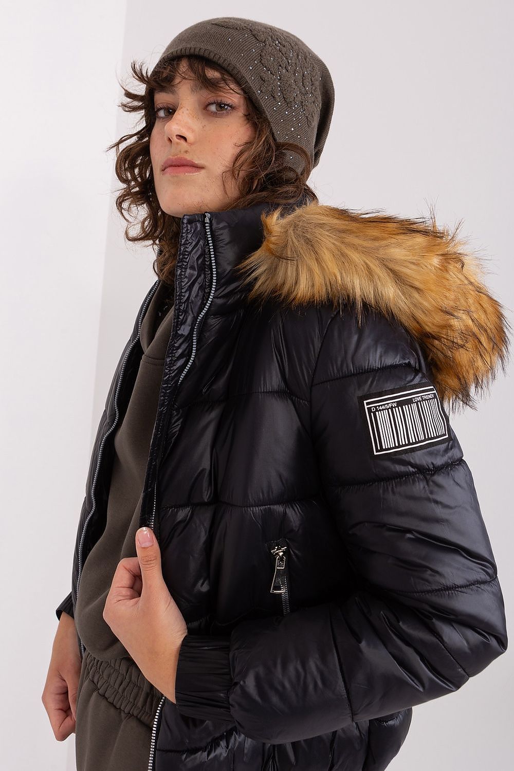 Cap model 190593 AT