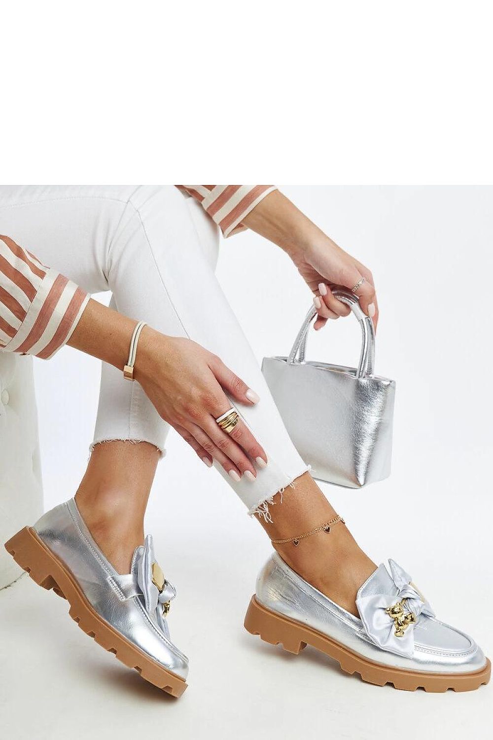 Half shoes model 206463 Solea