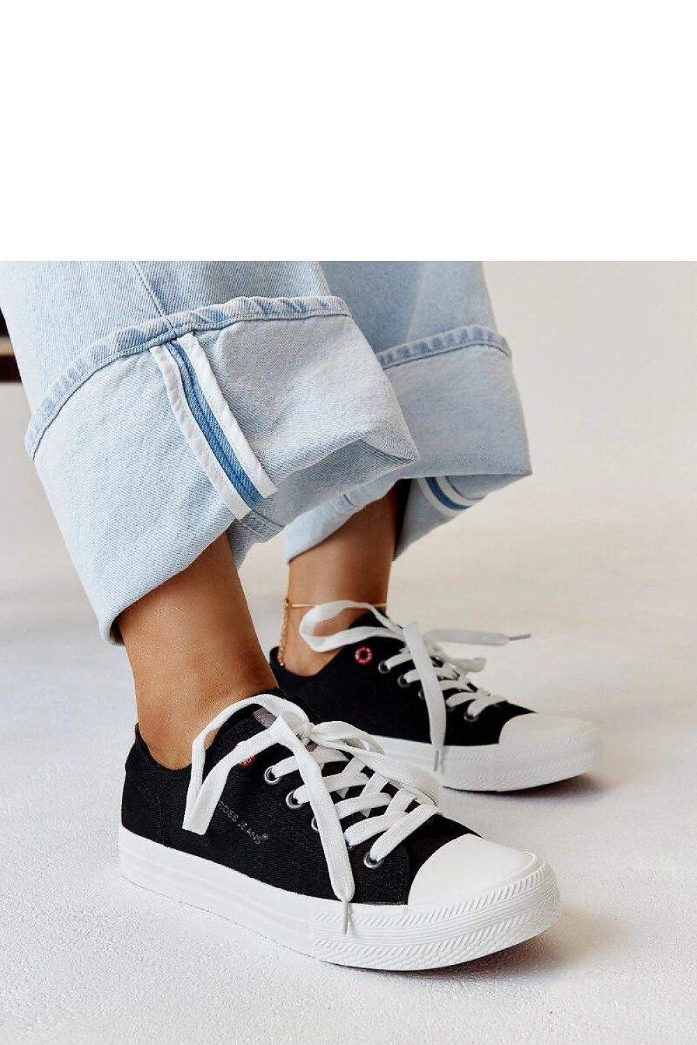 Sneakers model 207362 Solea