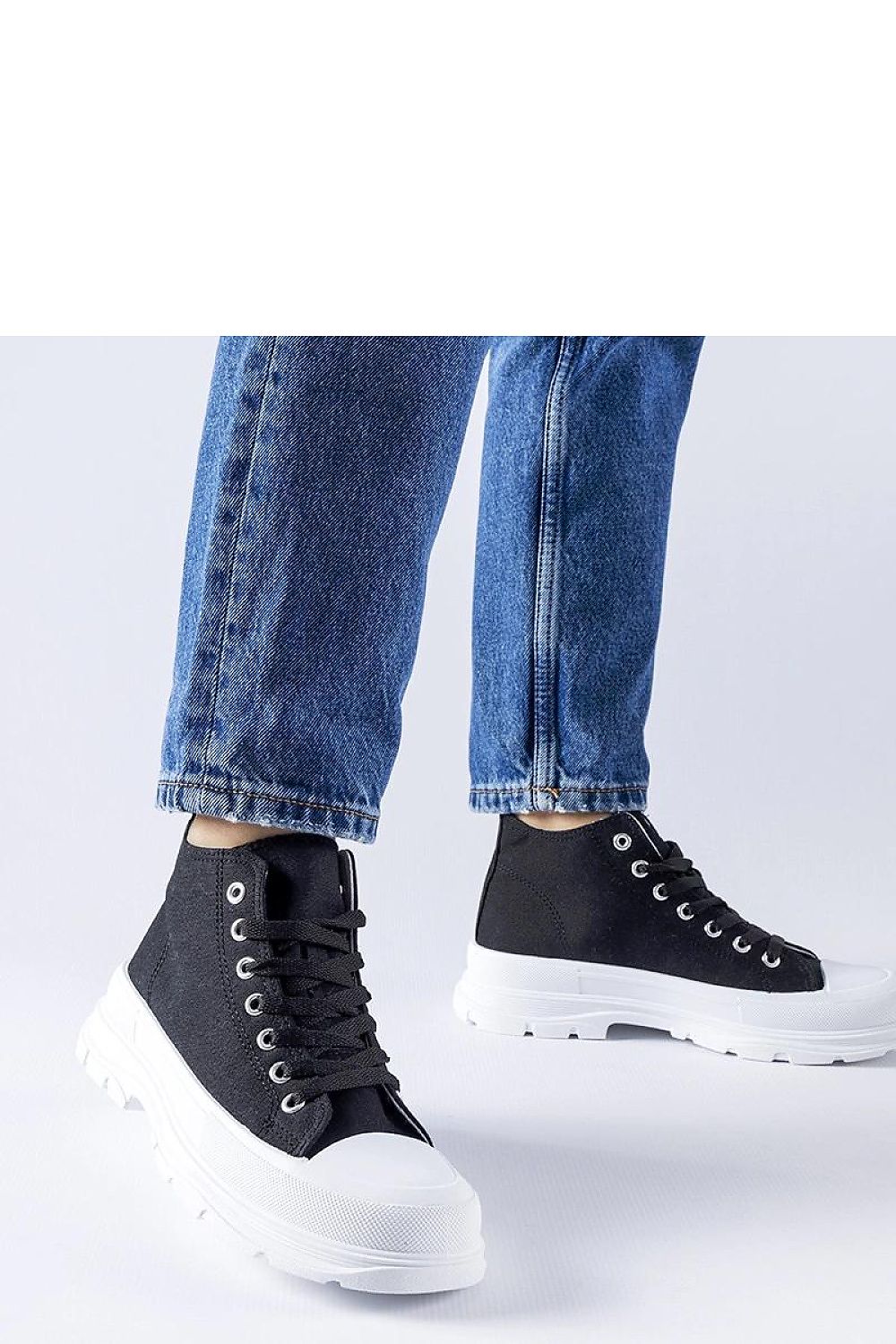 Sneakers model 207612 Solea