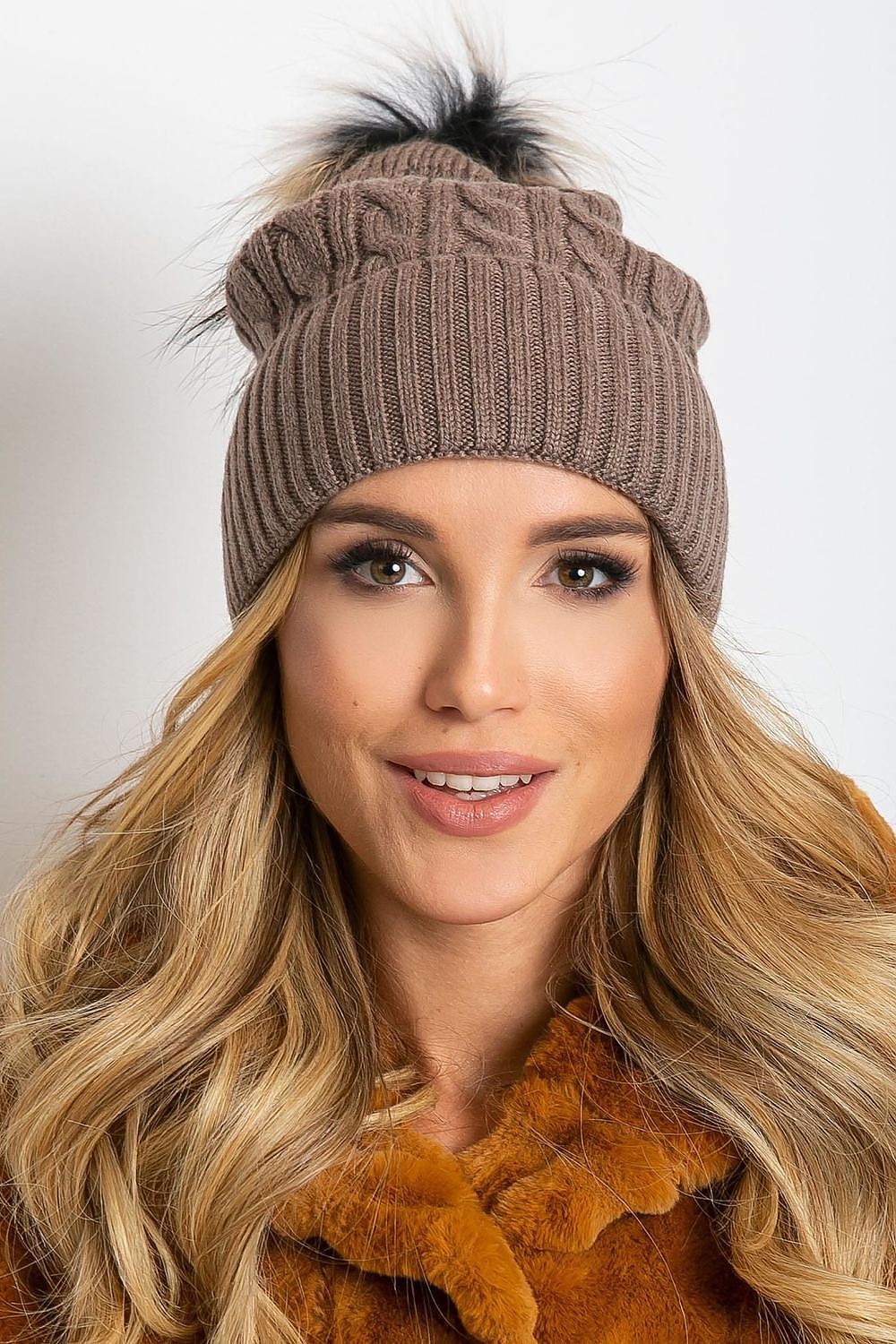 Cap model 208258 AT
