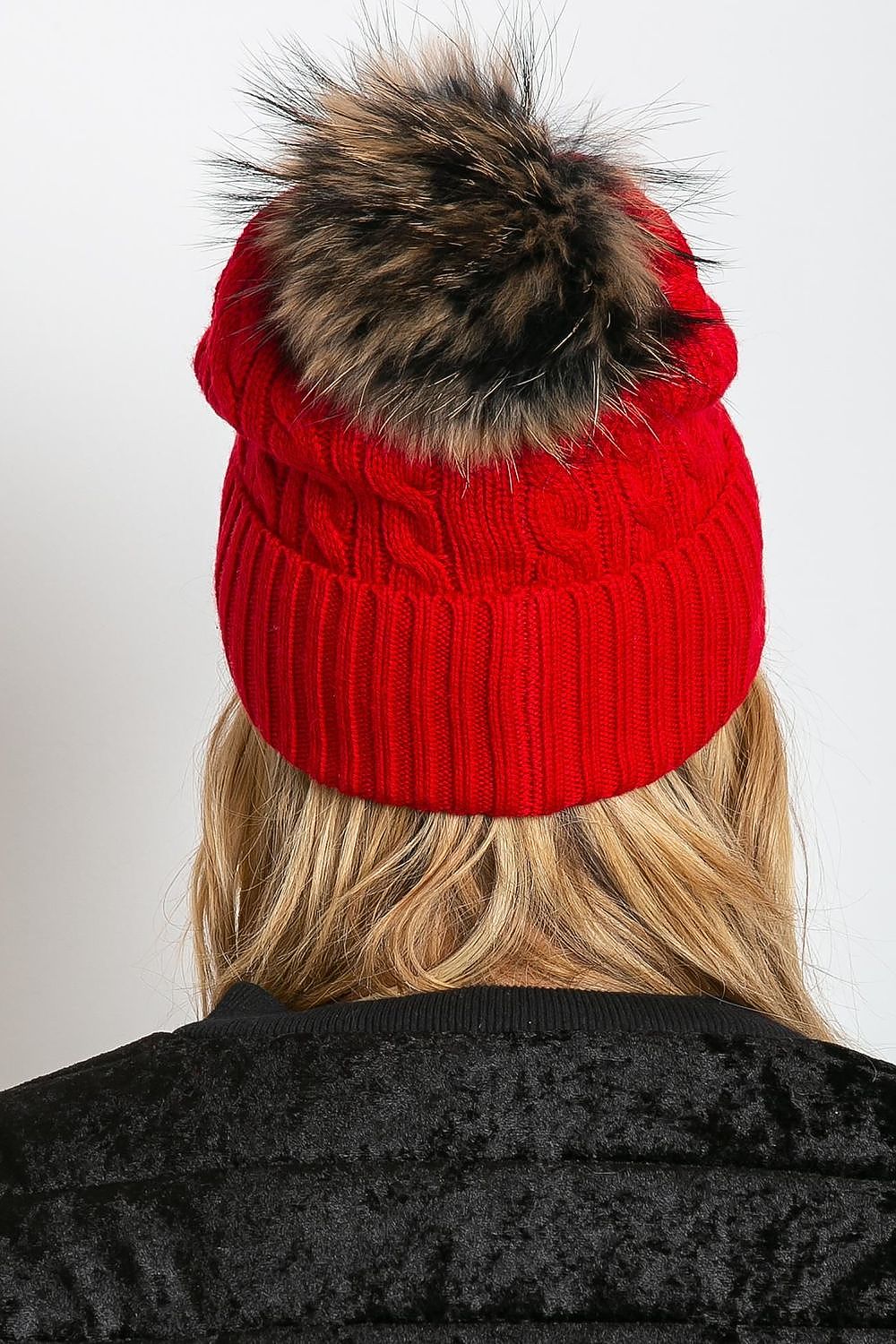 Cap model 208260 AT