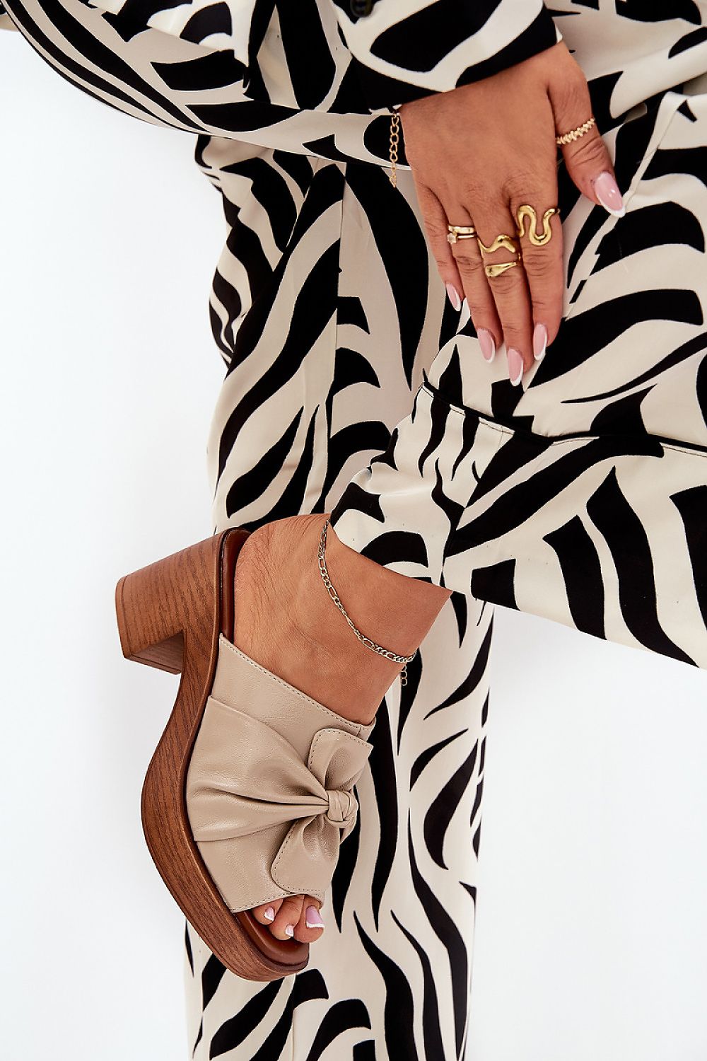 Heeled sandals model 209935 Step in style