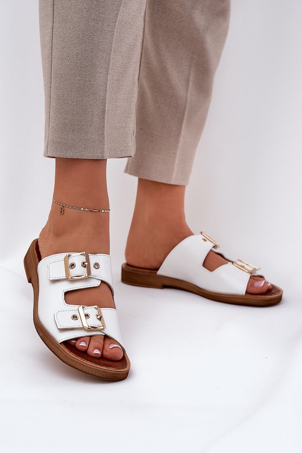 Flip-flops model 210175 Step in style