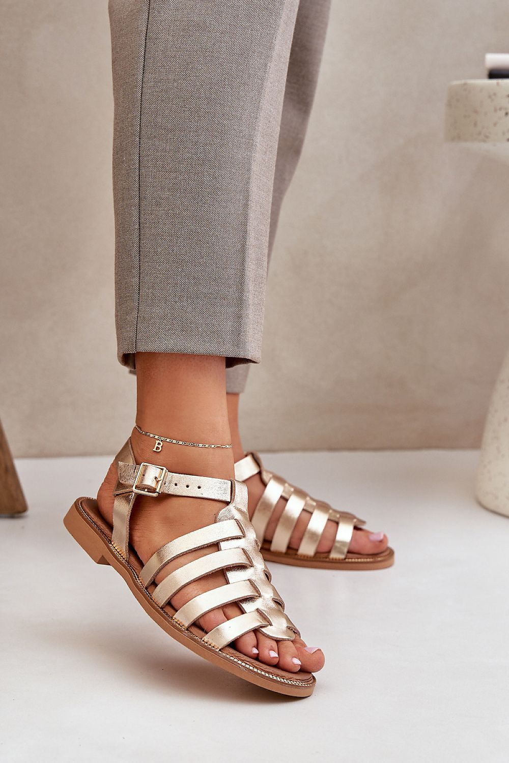 Sandals model 210713 Step in style