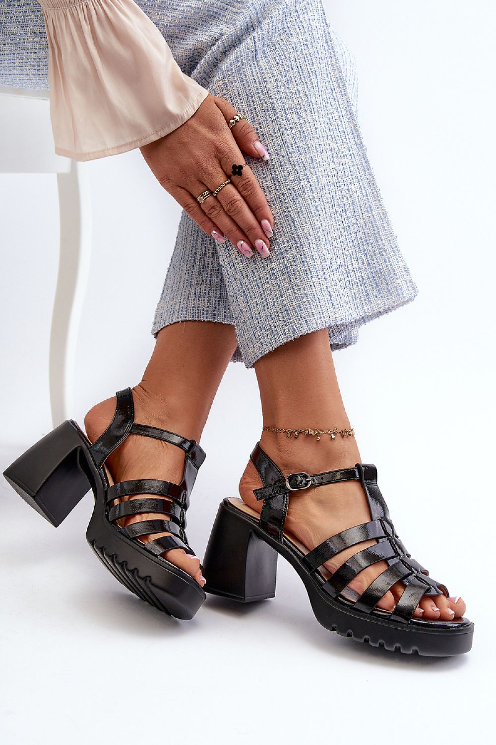 Heel sandals model 211947 Step in style