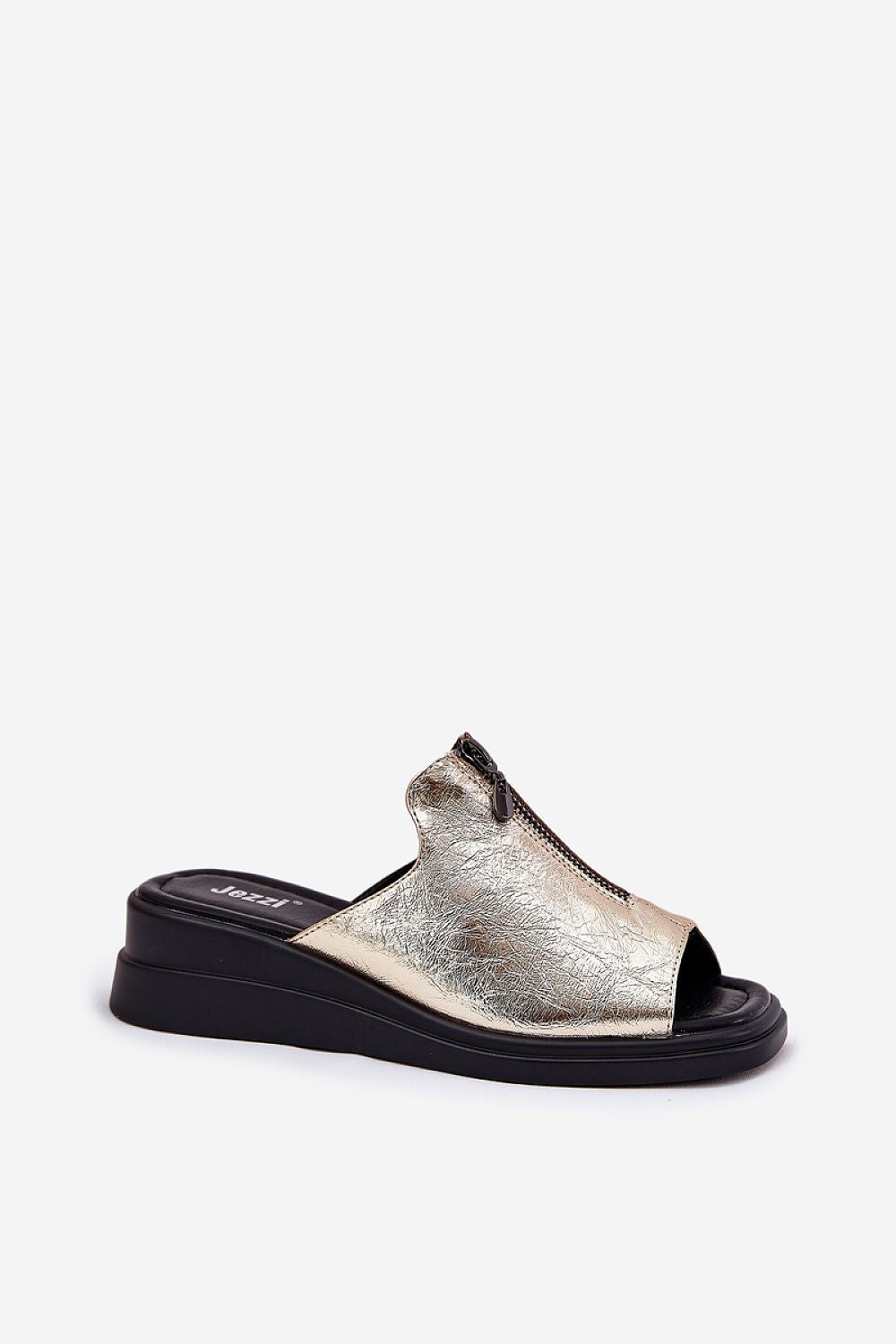 Buskin model 211955 Step in style