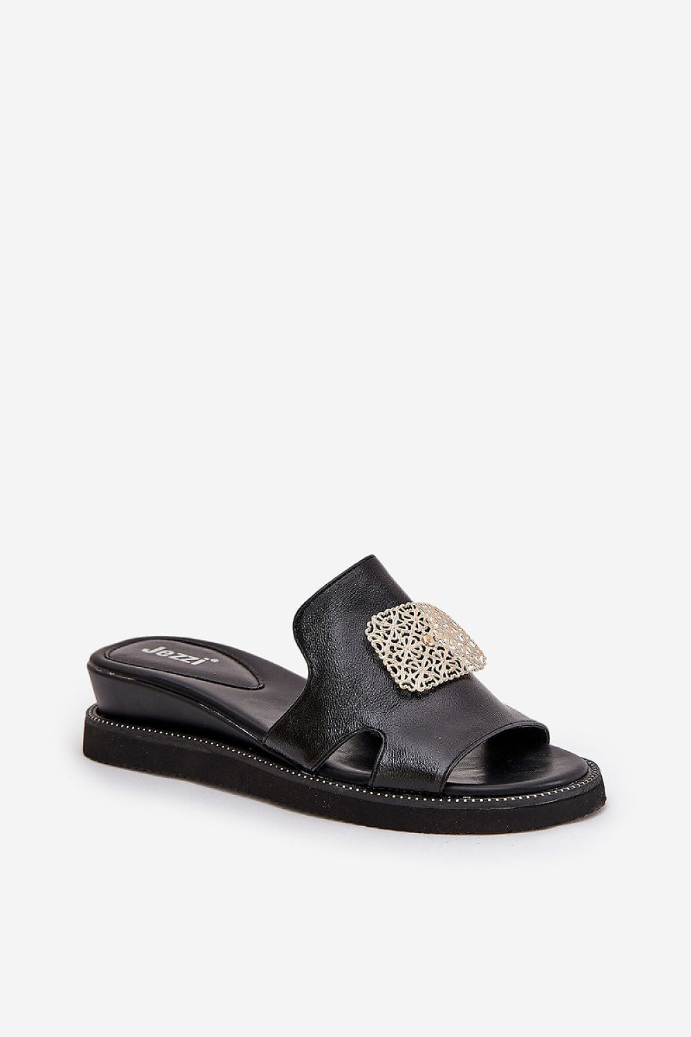 Buskin model 212889 Step in style