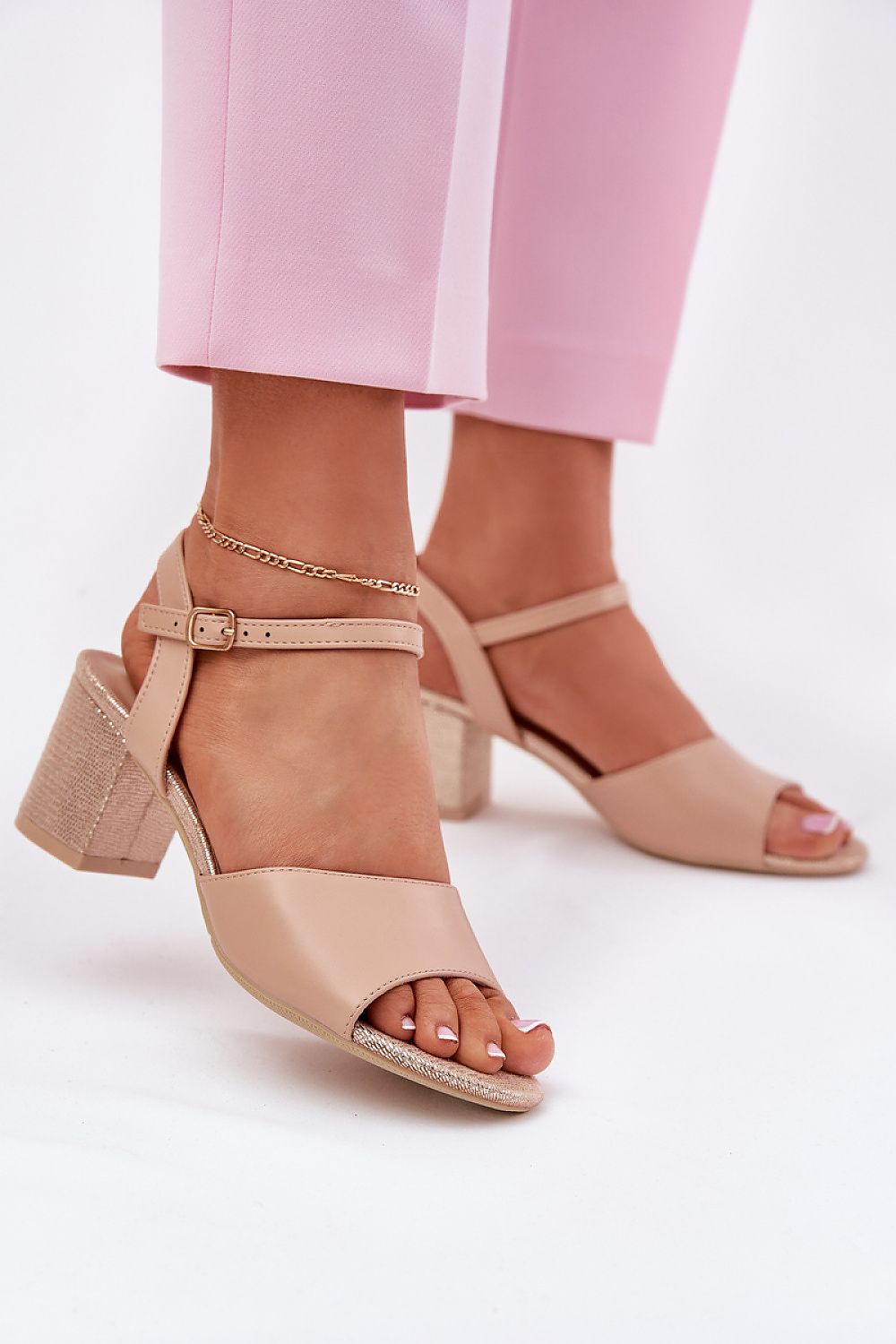 Heel sandals model 213011 Step in style
