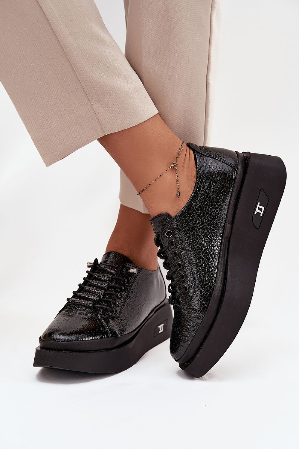 Platform shoes model 219103 Step in style