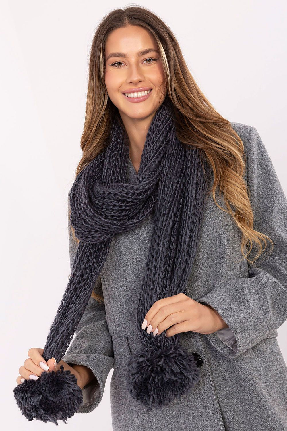 Shawl model 220390 AT